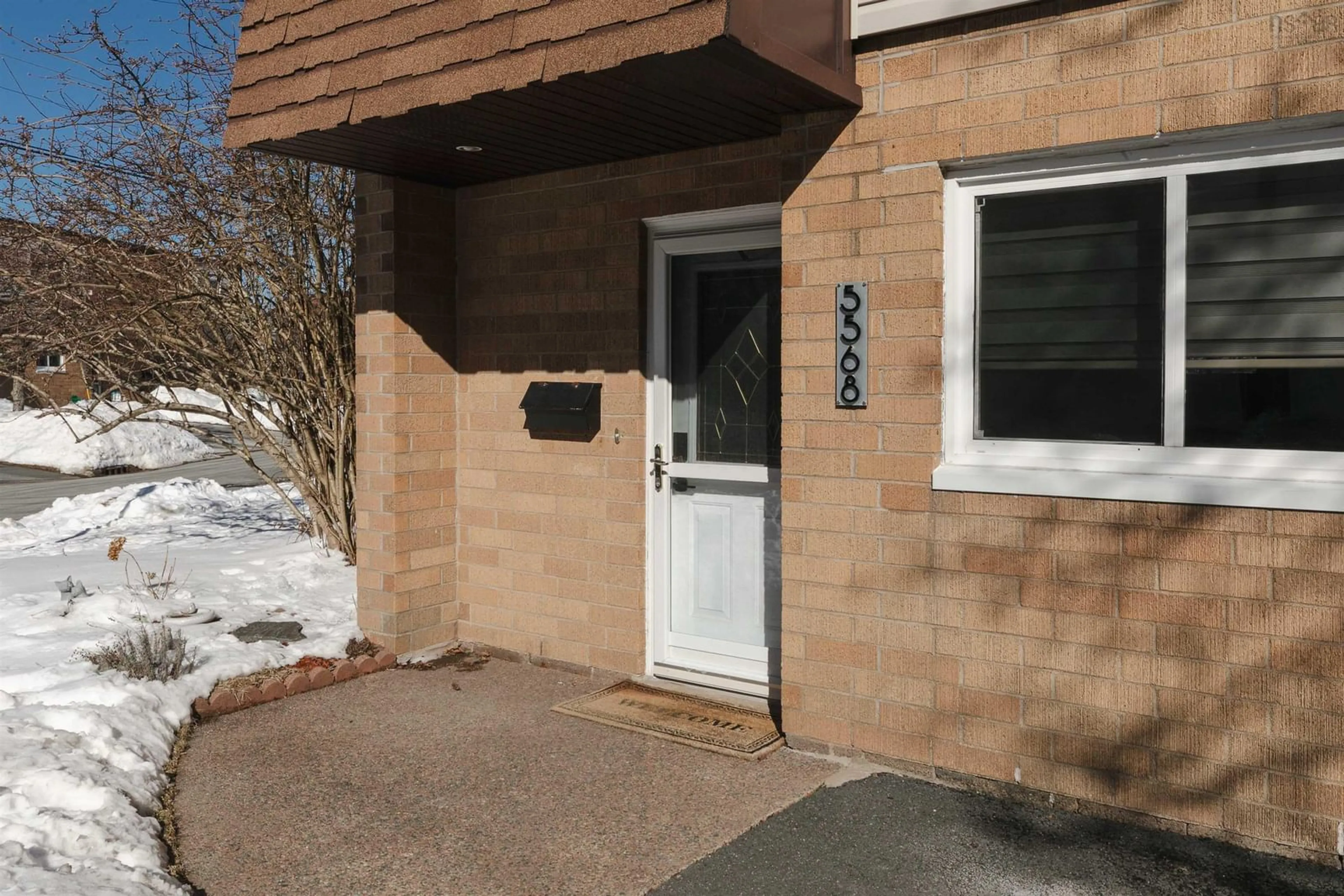 Unknown for 5568 Carriageway Cres, North End Nova Scotia B3K 5K4