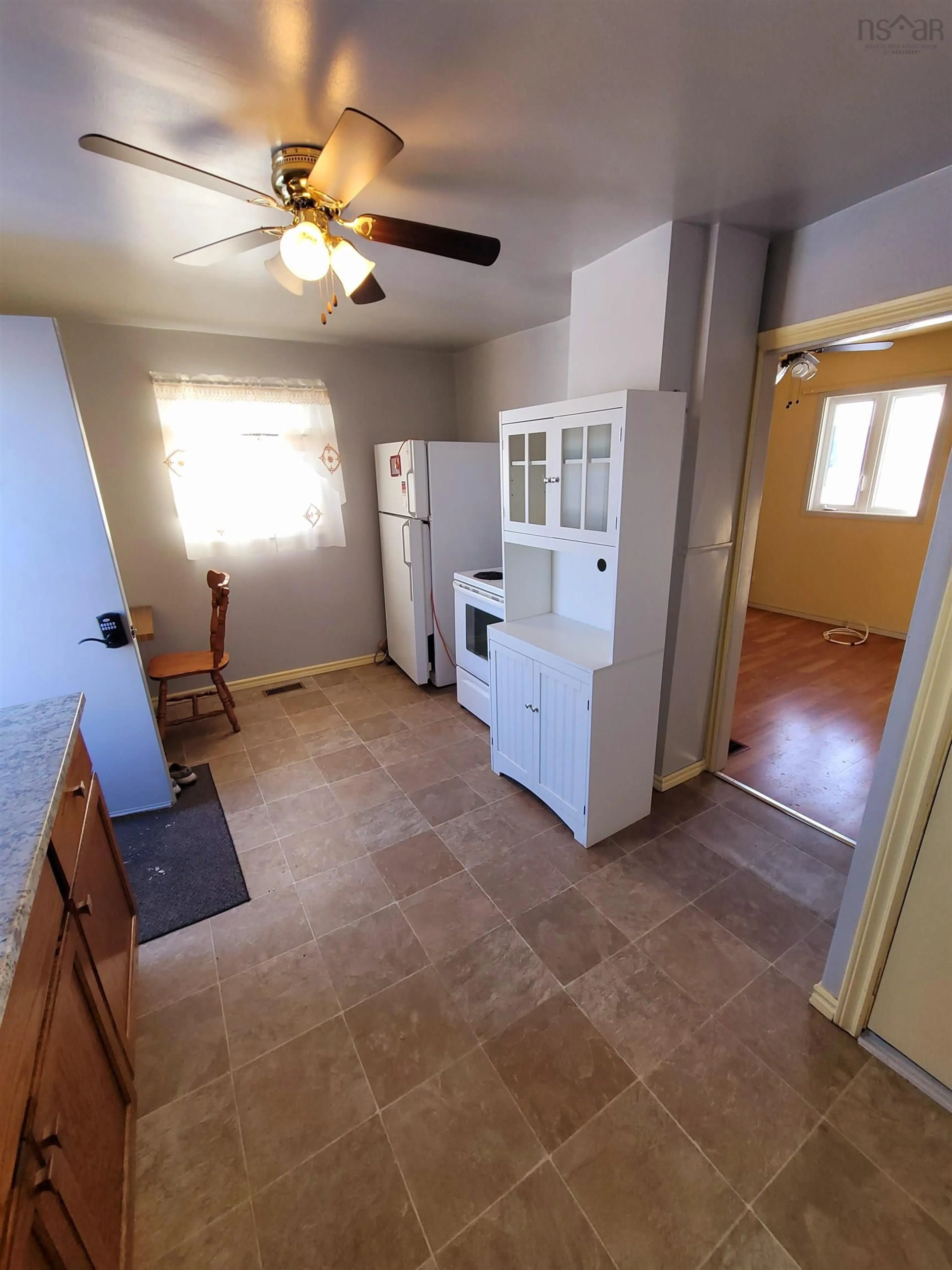 A pic of a room for 21 Sydney St, Glace Bay Nova Scotia B1A 5J6