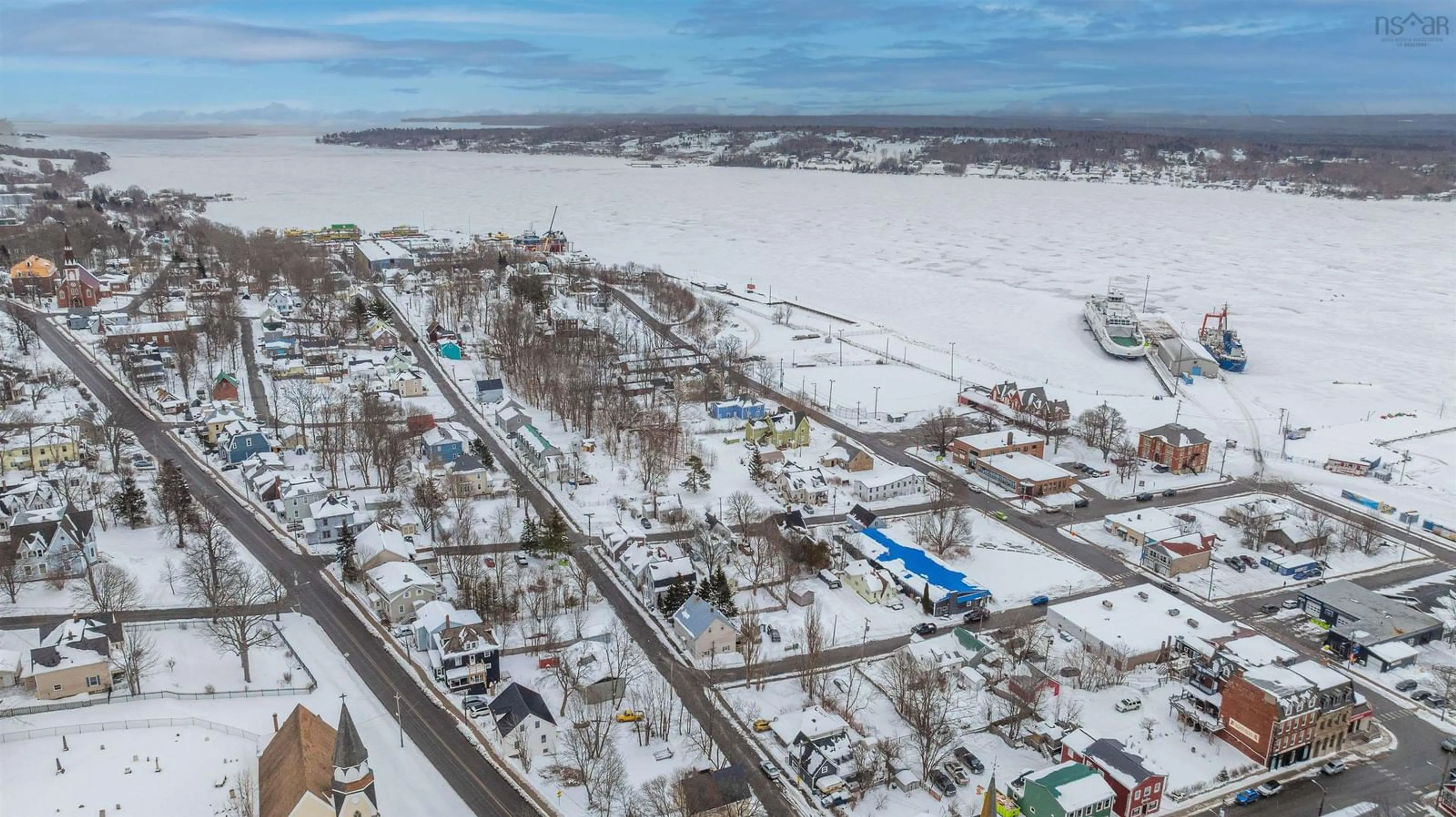 A pic from outside/outdoor area/front of a property/back of a property/a pic from drone, unknown for 53 St. Andrews St, Pictou Nova Scotia B0K 1H0