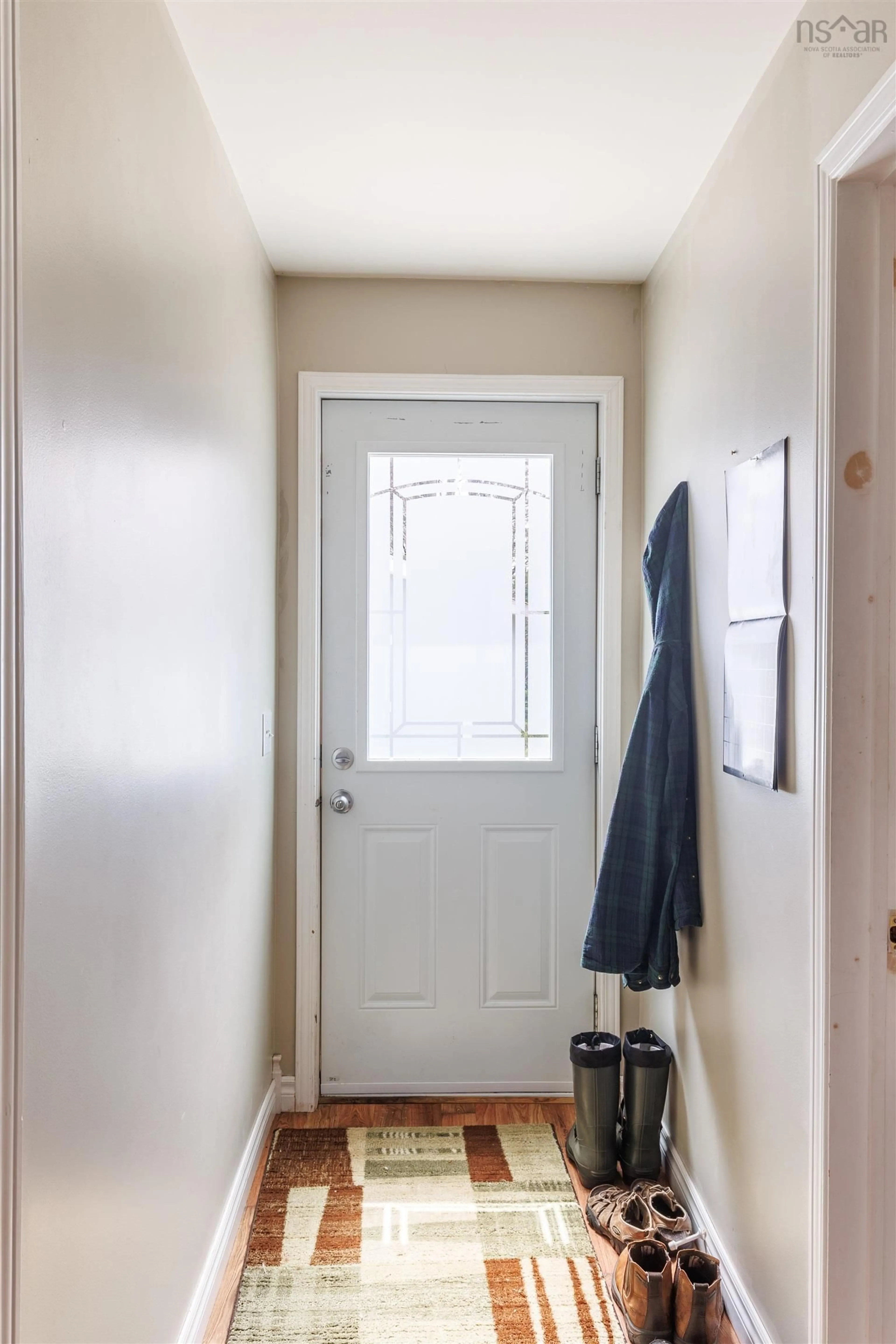 Indoor entryway for 1657 Hectanooga Rd, Mayflower Nova Scotia B0W 2Y0