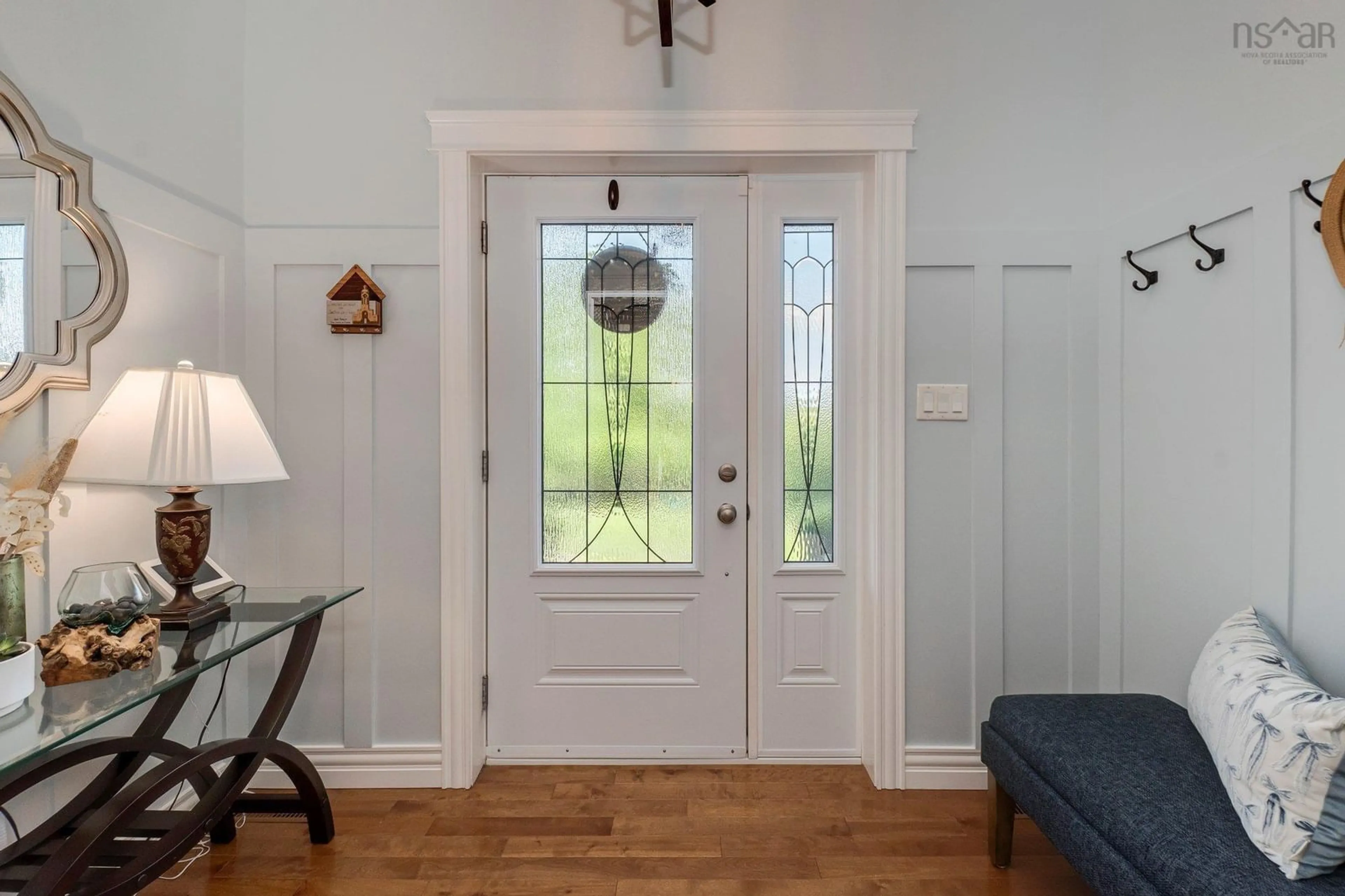 Indoor entryway for 331 Masons Point Road, Head Of St. Margarets Bay Nova Scotia B3Z 1Z1