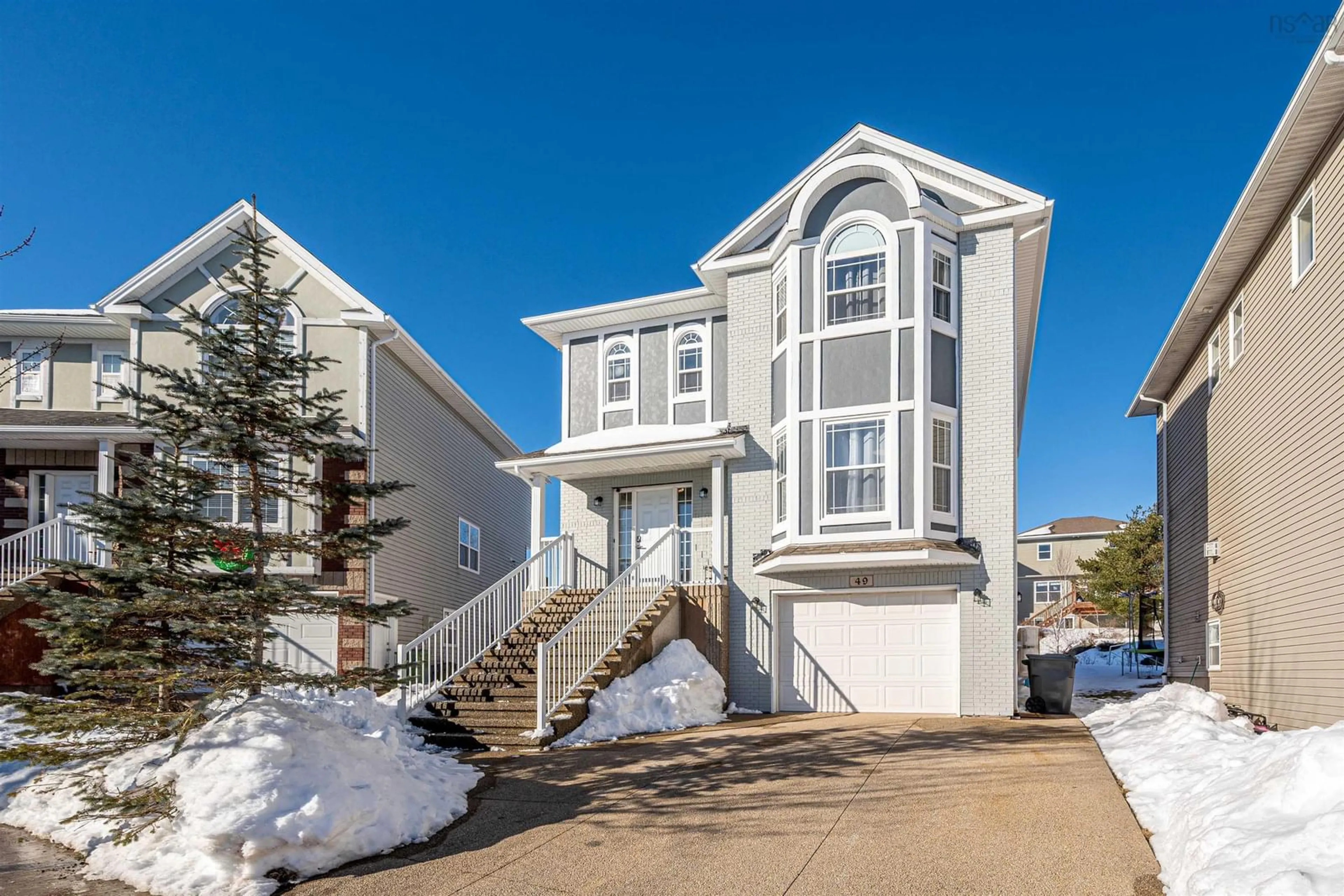 Home with vinyl exterior material, street for 49 Merchant Crt, Halifax Nova Scotia B3M 0A8