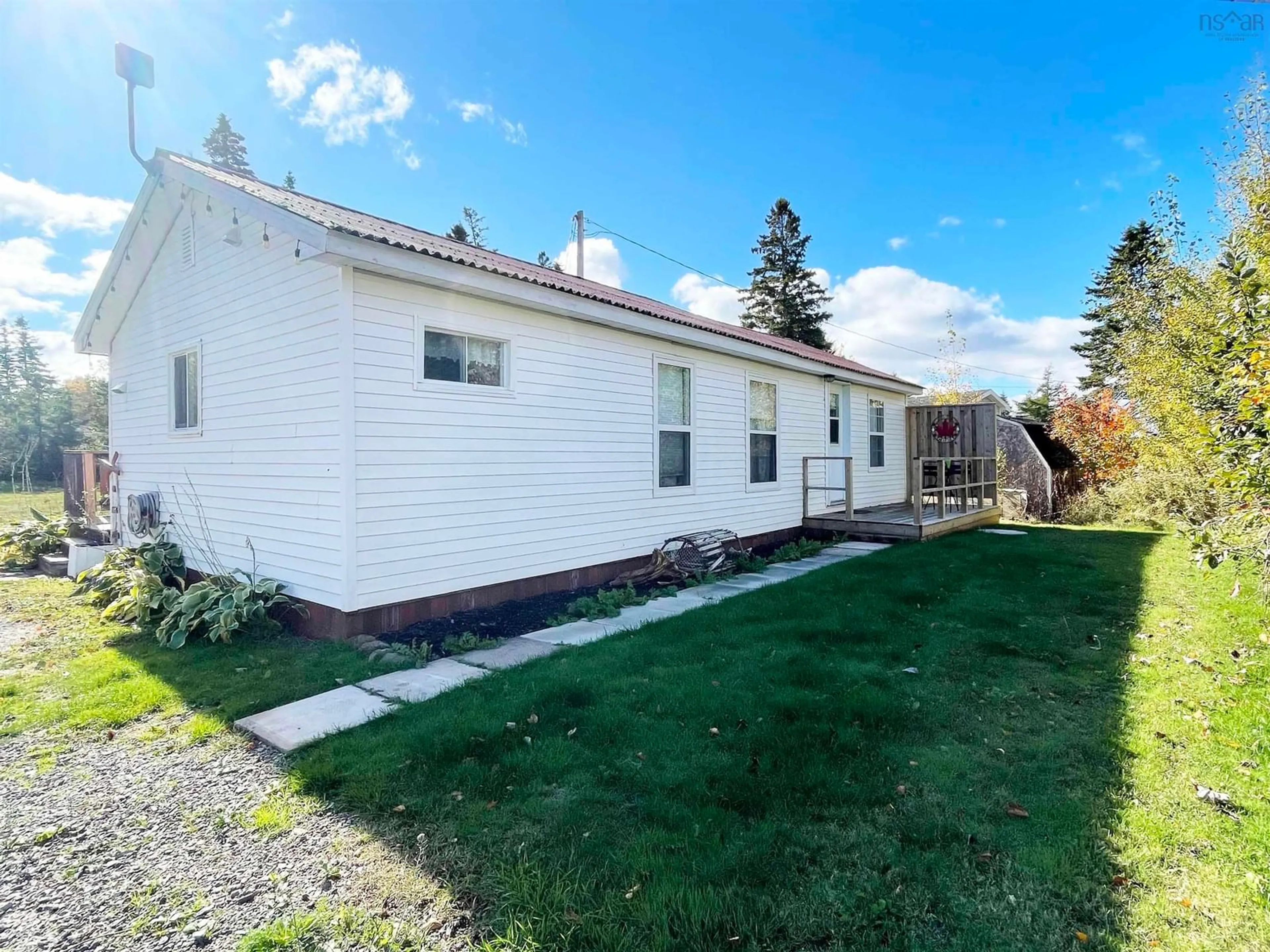 Home with vinyl exterior material, street for 40 Jacksons Point Rd, Tidnish Bridge Nova Scotia B4H 3X9