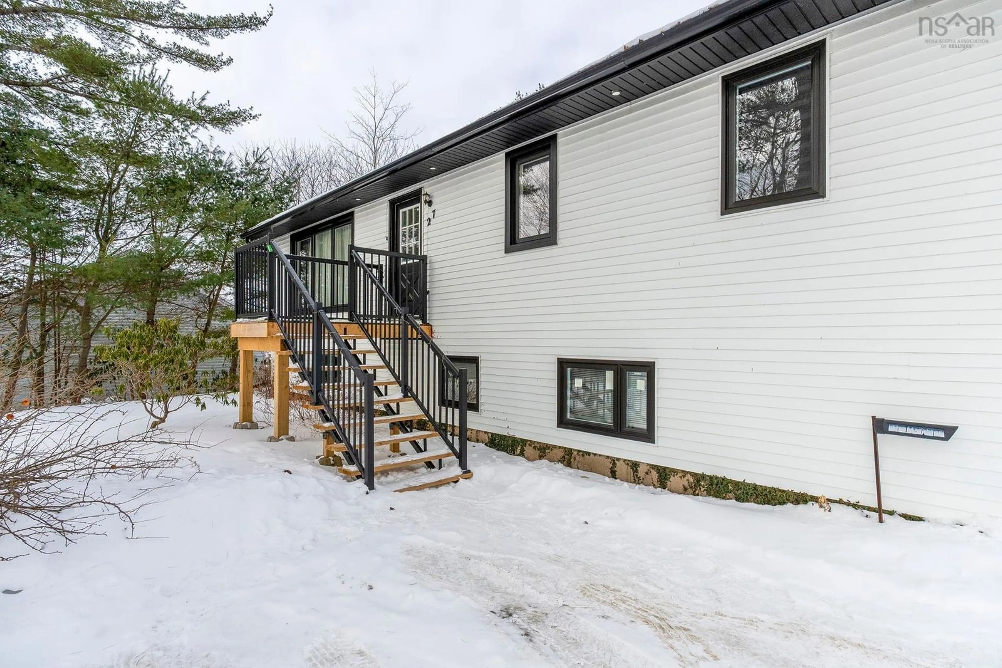 Unknown for 27 James St, Timberlea Nova Scotia B3T 1G9