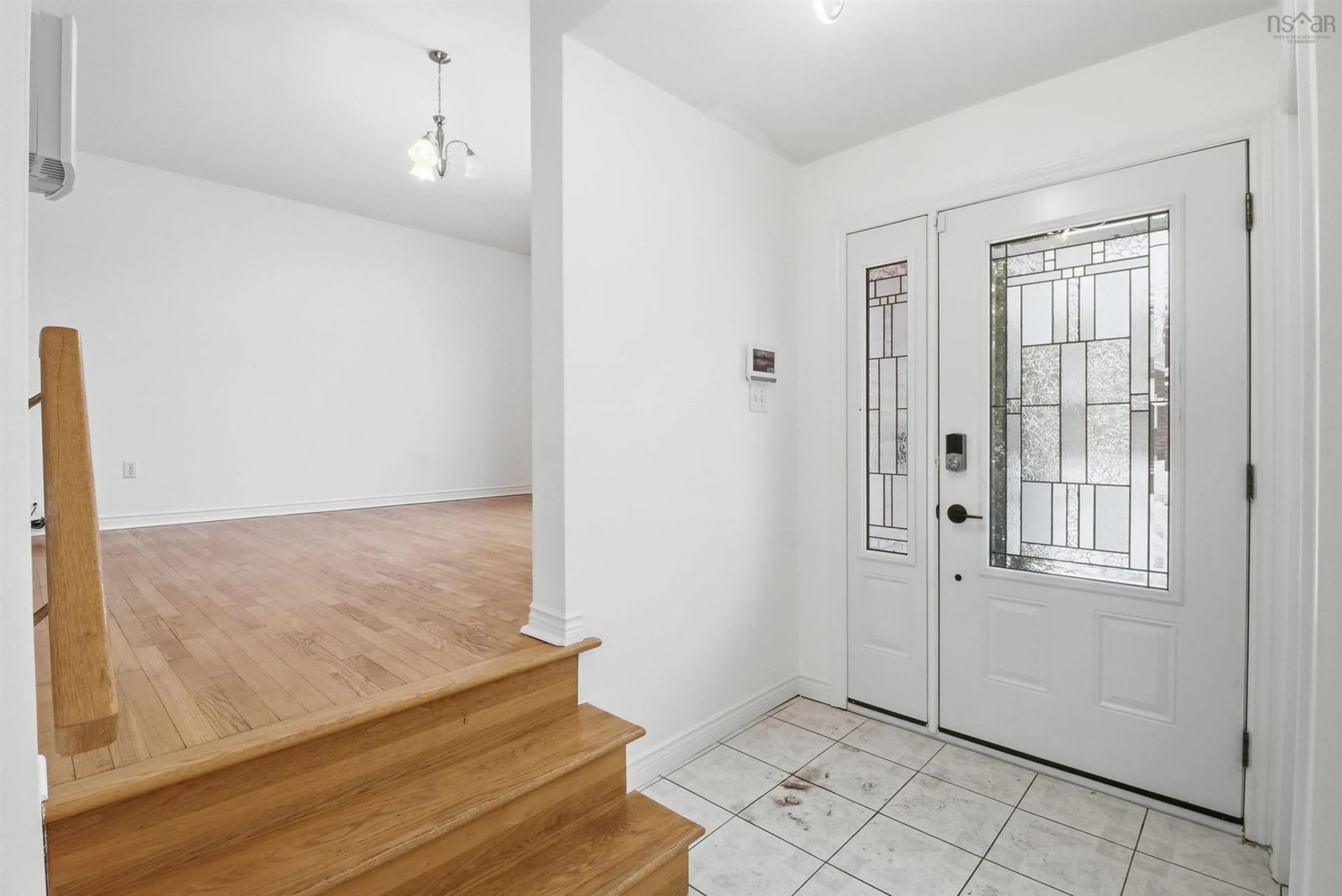 Indoor entryway for 1 Brackley Pl, Halifax Nova Scotia B3M 4H2