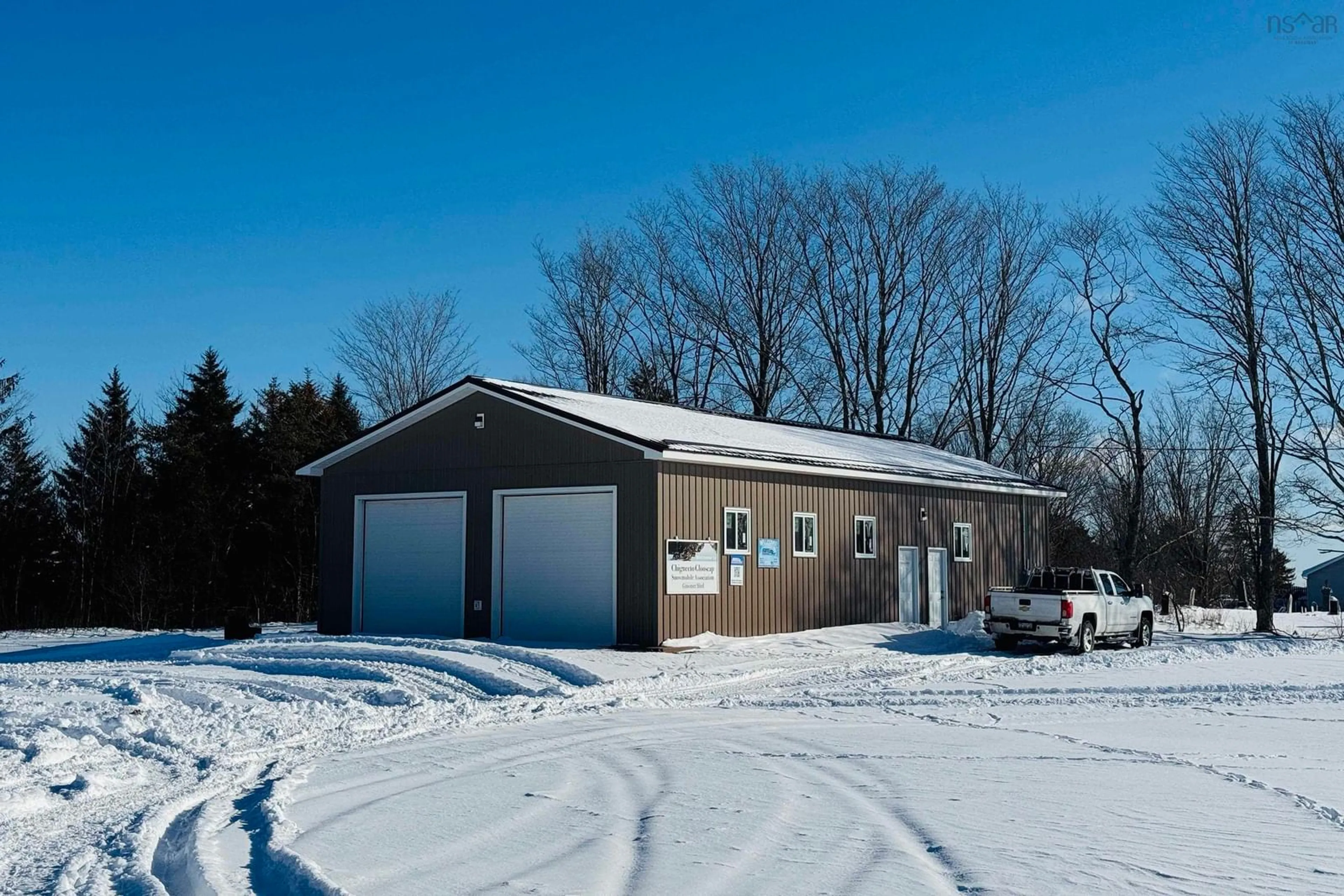 Indoor garage for 4296 Highway 2, Cross Road Mountain Nova Scotia B0M 1S0