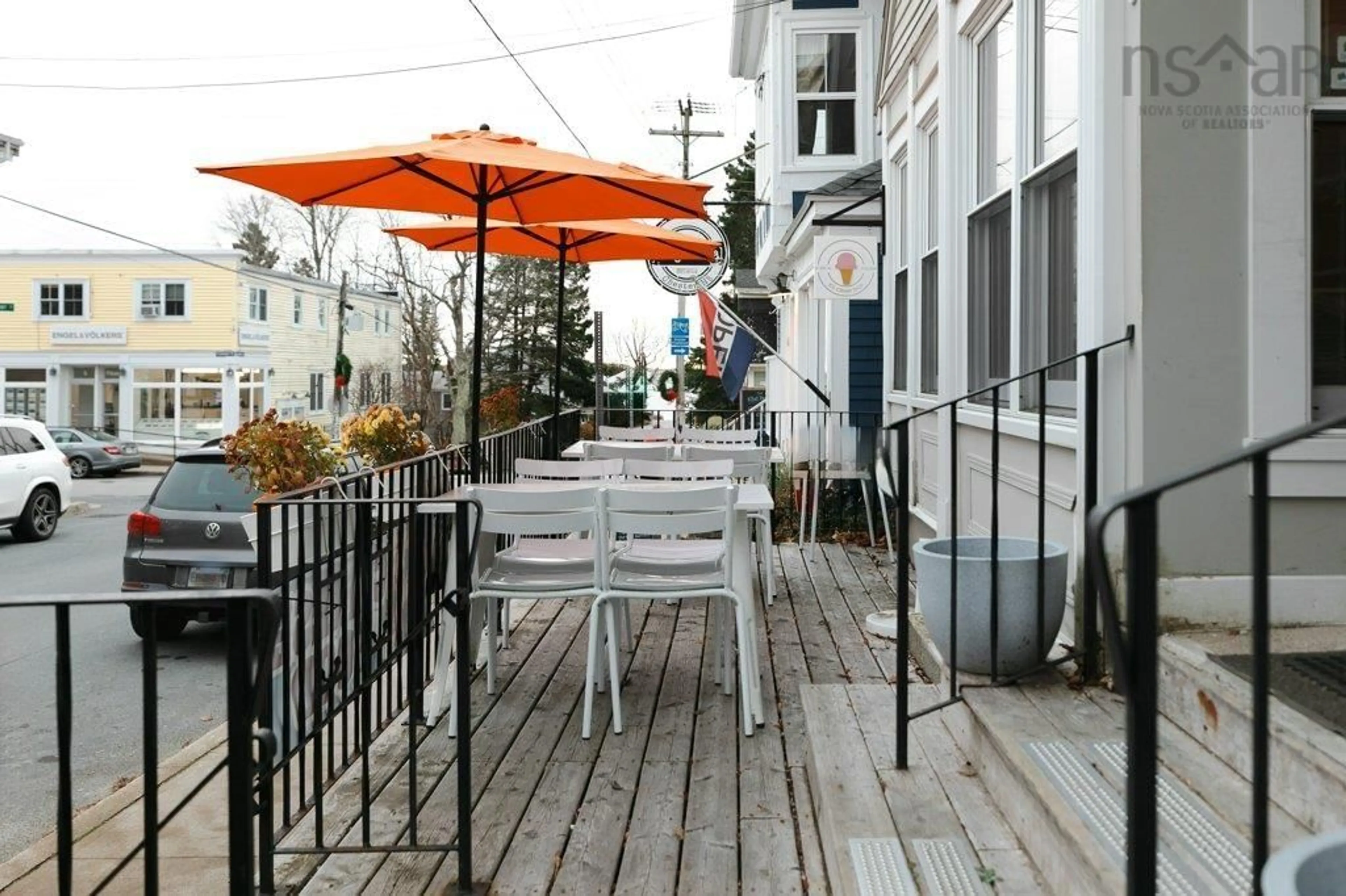 Patio, street for 43 Queen St, Chester Nova Scotia B0J 1J0
