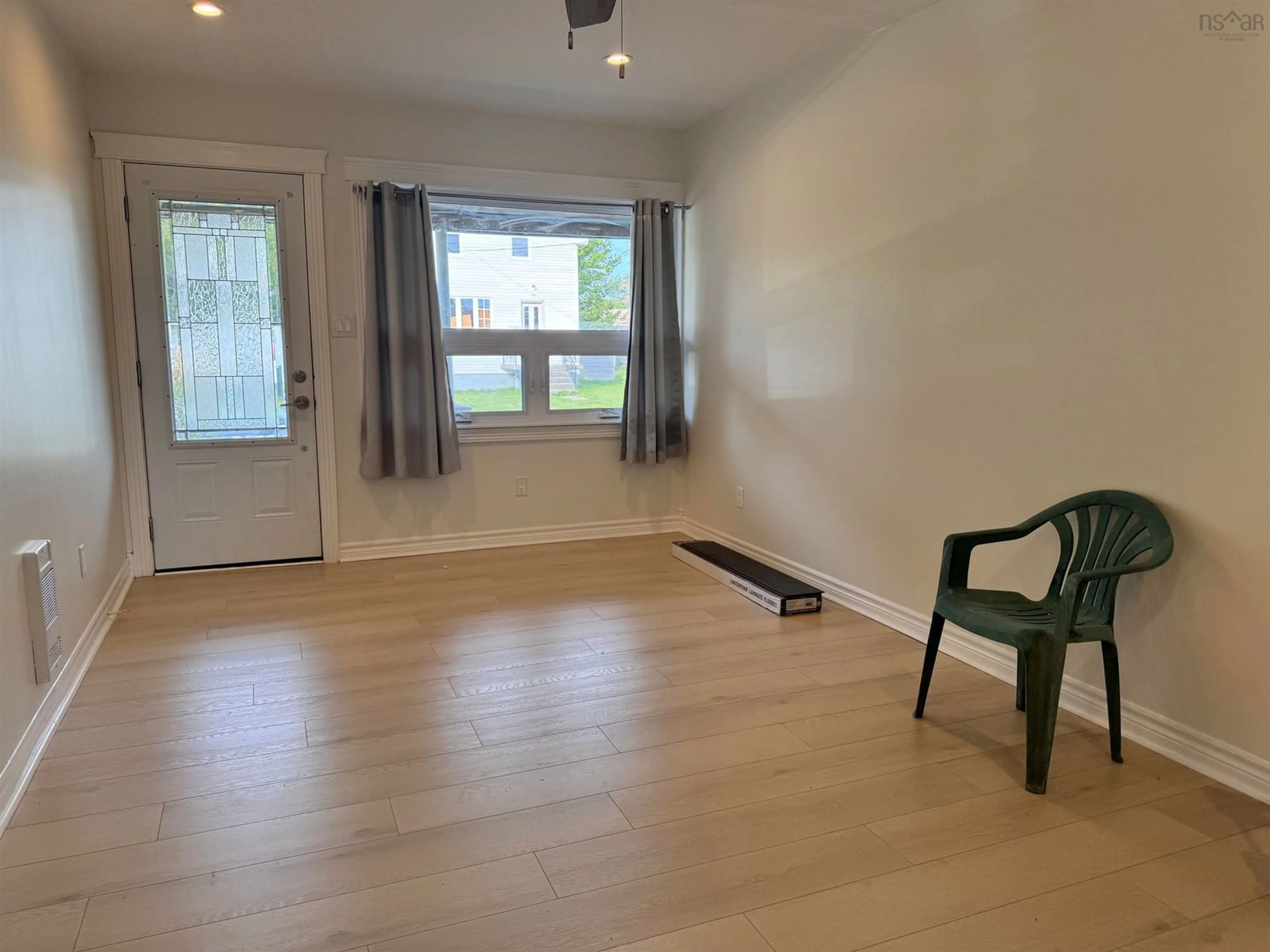 A pic of a room for 41-43 Concord St, Glace Bay Nova Scotia B1A 3A7