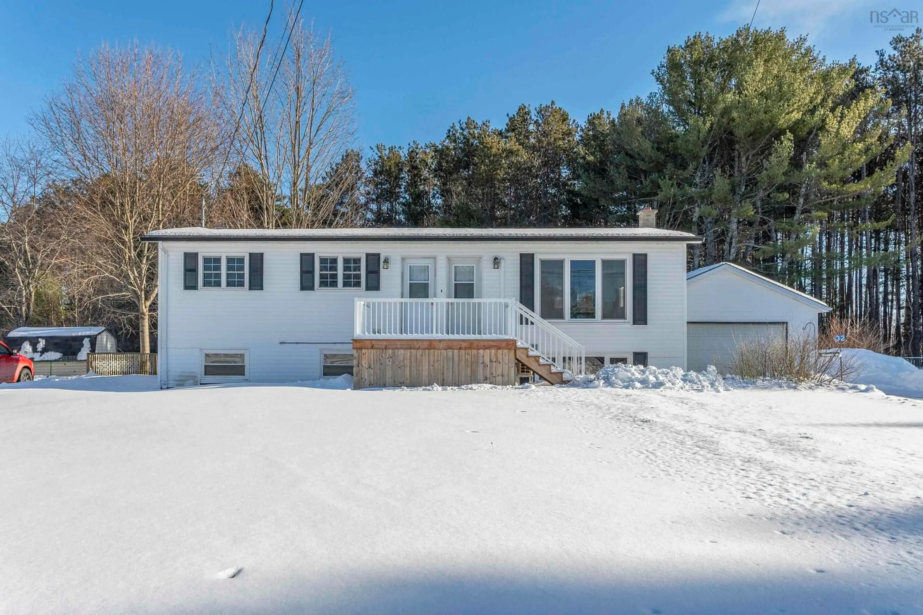 Home with vinyl exterior material, water/lake/river/ocean view for 32 Aldred Road, Wilmot Nova Scotia B0P 1R0