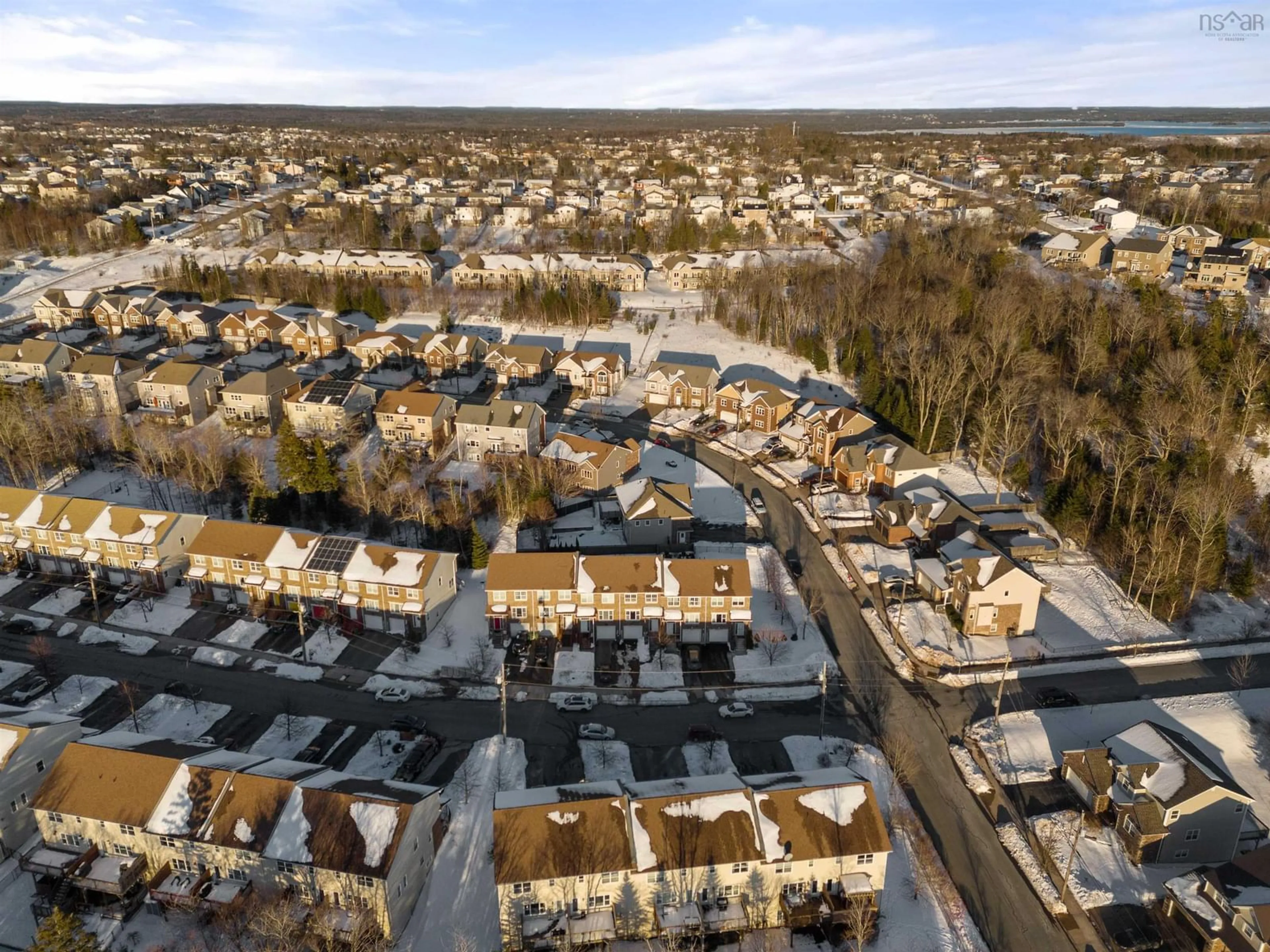 A pic from outside/outdoor area/front of a property/back of a property/a pic from drone, street for 5 Collingwood Crt, Dartmouth Nova Scotia B2W 0G4