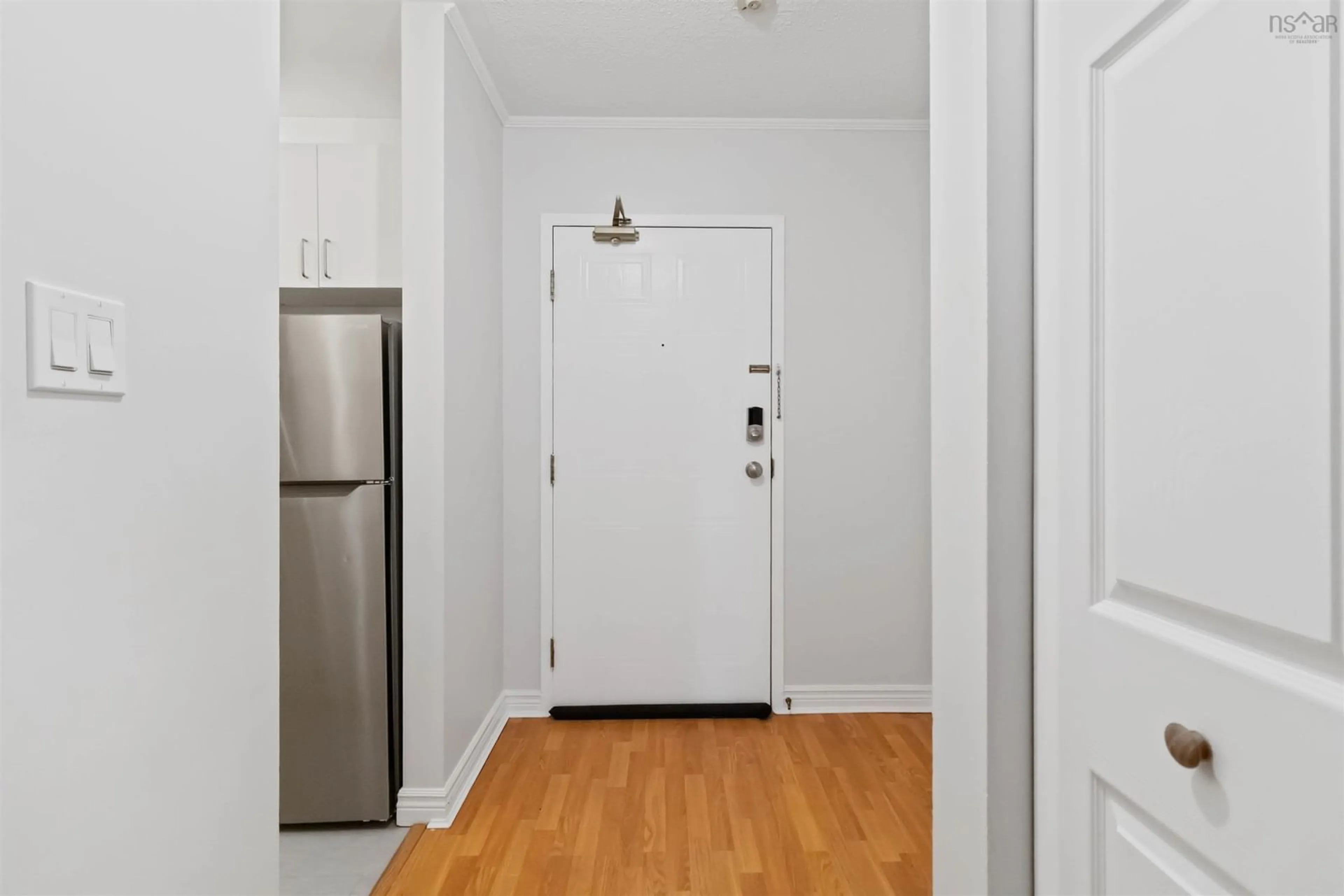 Indoor entryway for 15 Langbrae Dr #403, Halifax Nova Scotia B3M 3W5