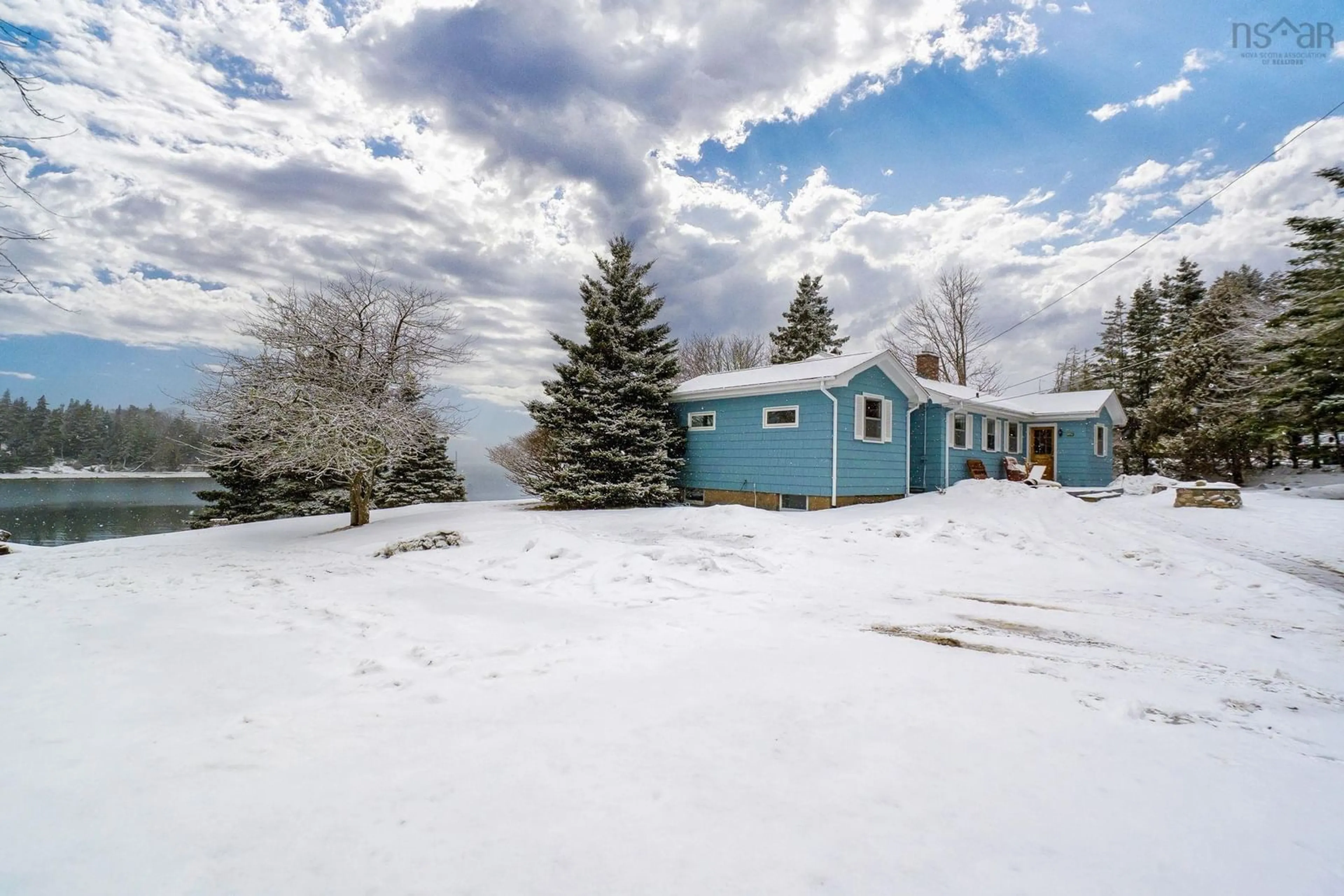 A pic from outside/outdoor area/front of a property/back of a property/a pic from drone, mountain view for 211 Sunset Dr, Glen Haven Nova Scotia B3Z 2T2