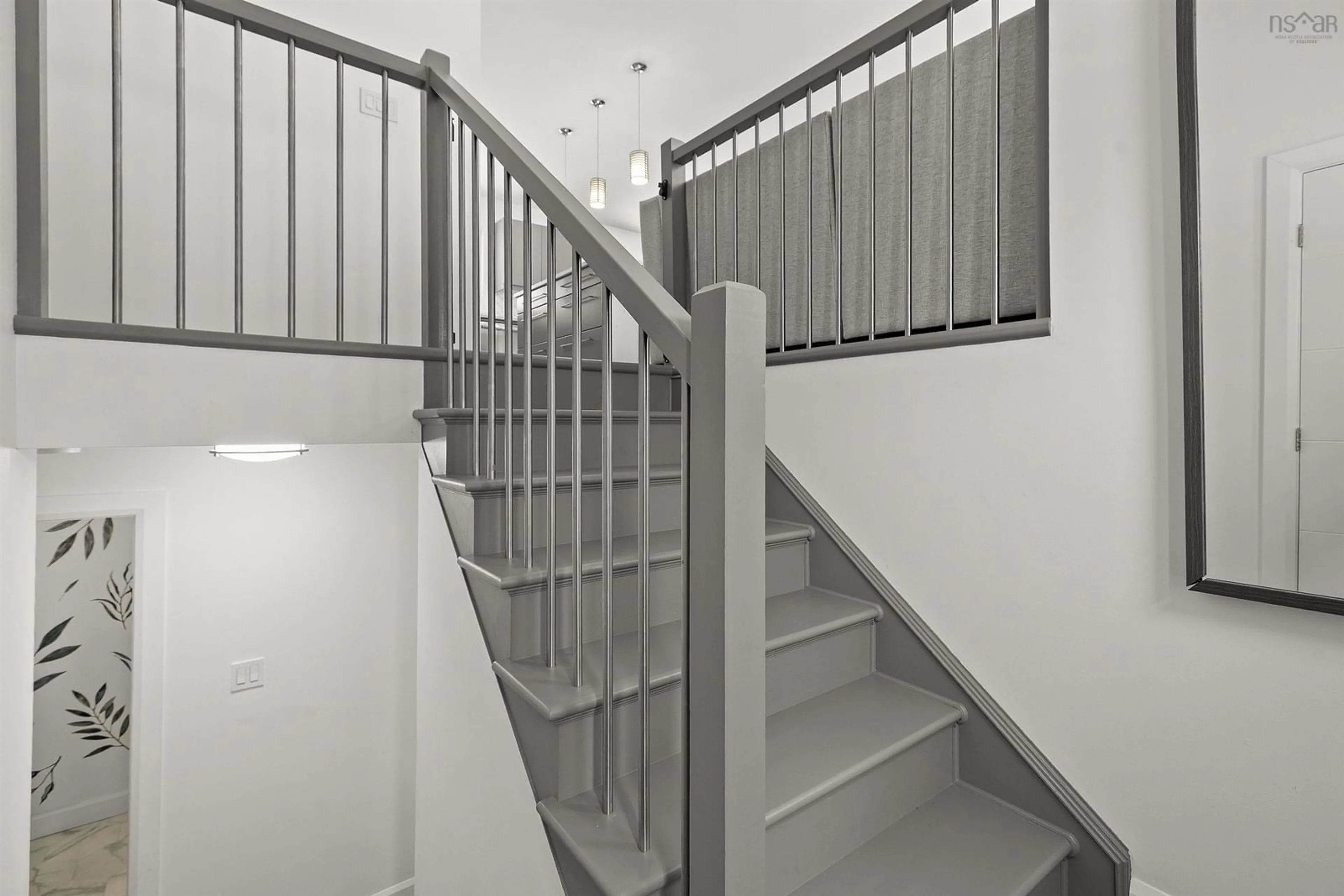 Stairs for 212 Howe Ave, Fall River Nova Scotia B2T 1H7