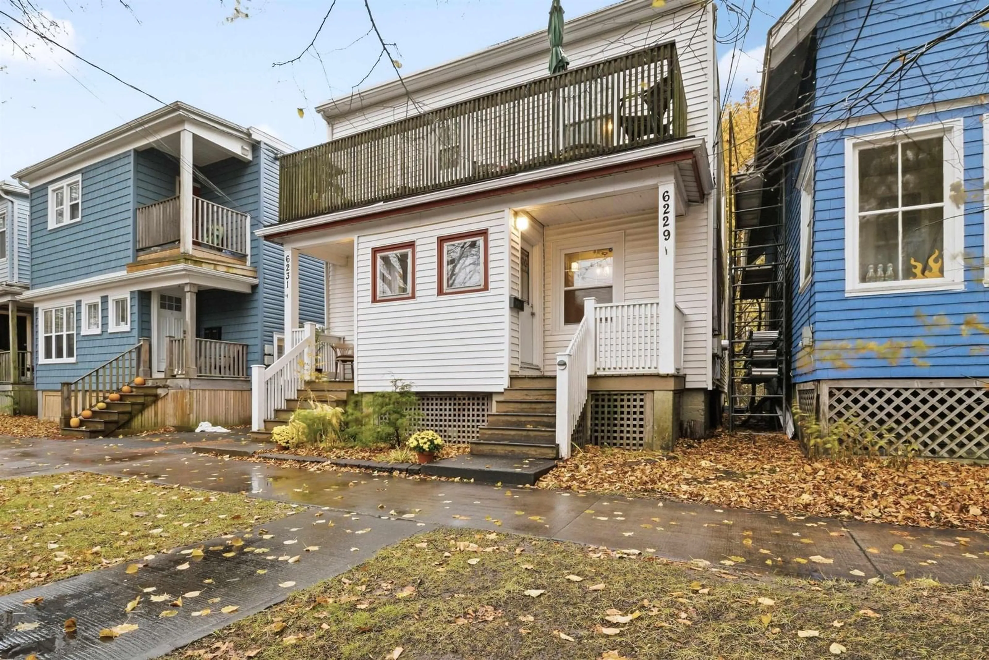 Home with vinyl exterior material, street for 6229-6231 Allan St, Halifax Nova Scotia B3L 1G6