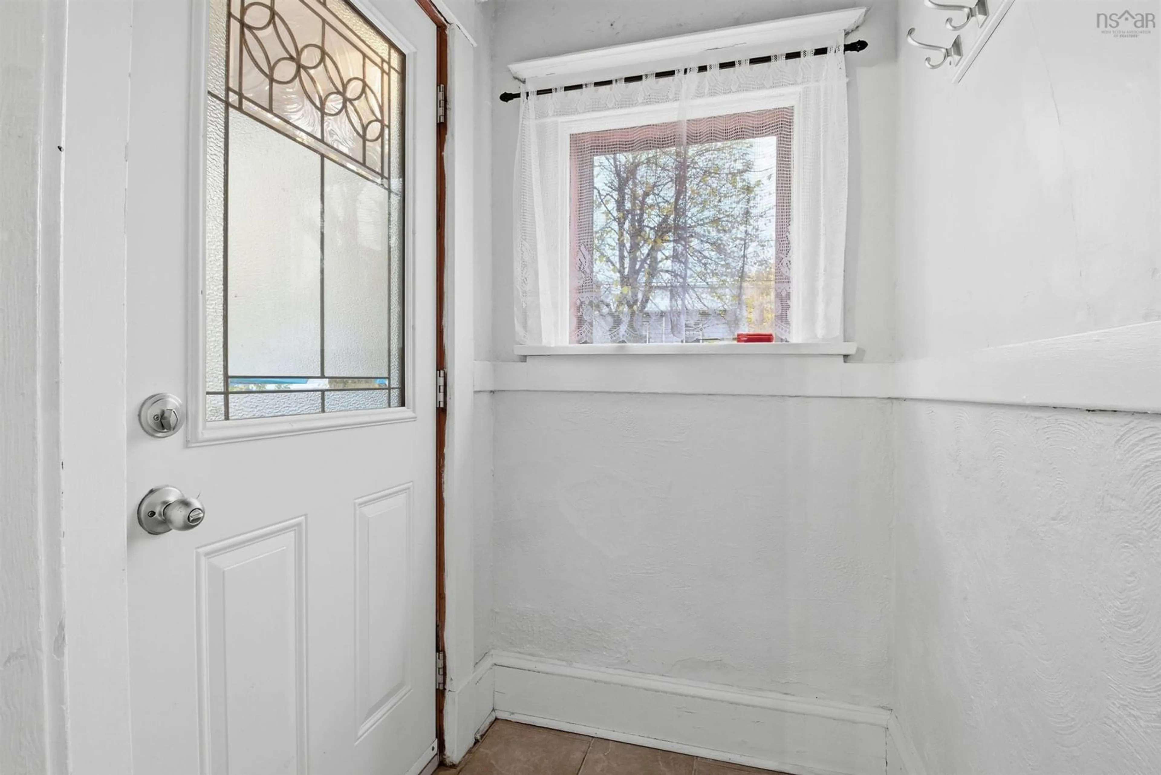 Indoor entryway for 6229-6231 Allan St, Halifax Nova Scotia B3L 1G6
