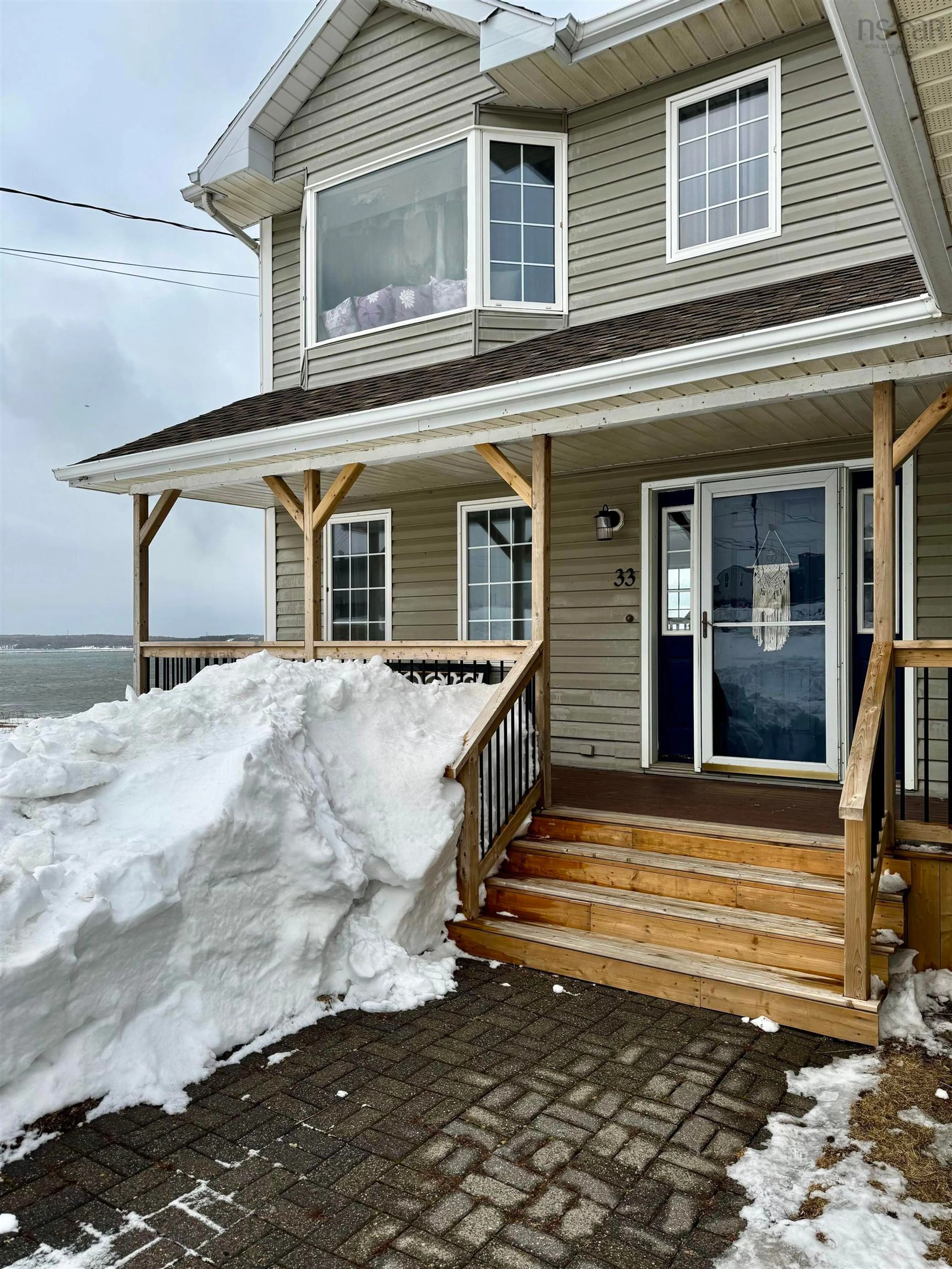 Unknown for 33 Turnbull St, Dominion Nova Scotia B1G 1W5