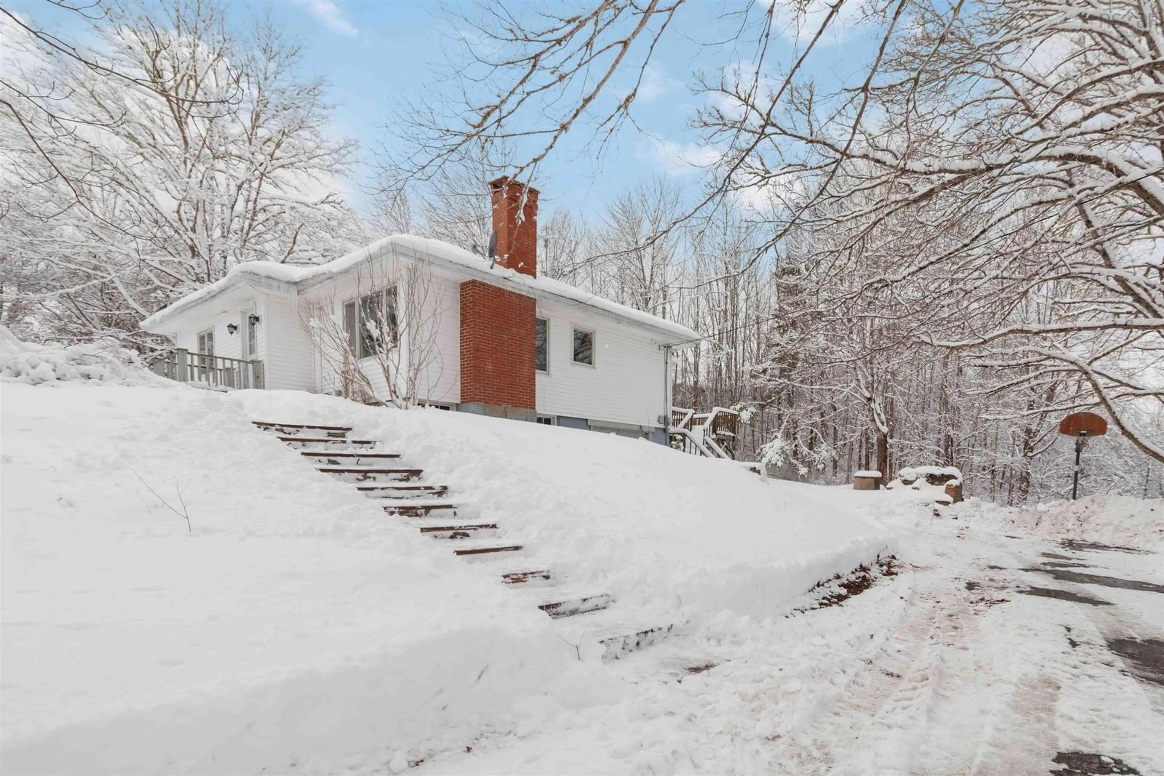 Unknown for 10 West Caledonia Rd, Caledonia Nova Scotia B0T 1B0