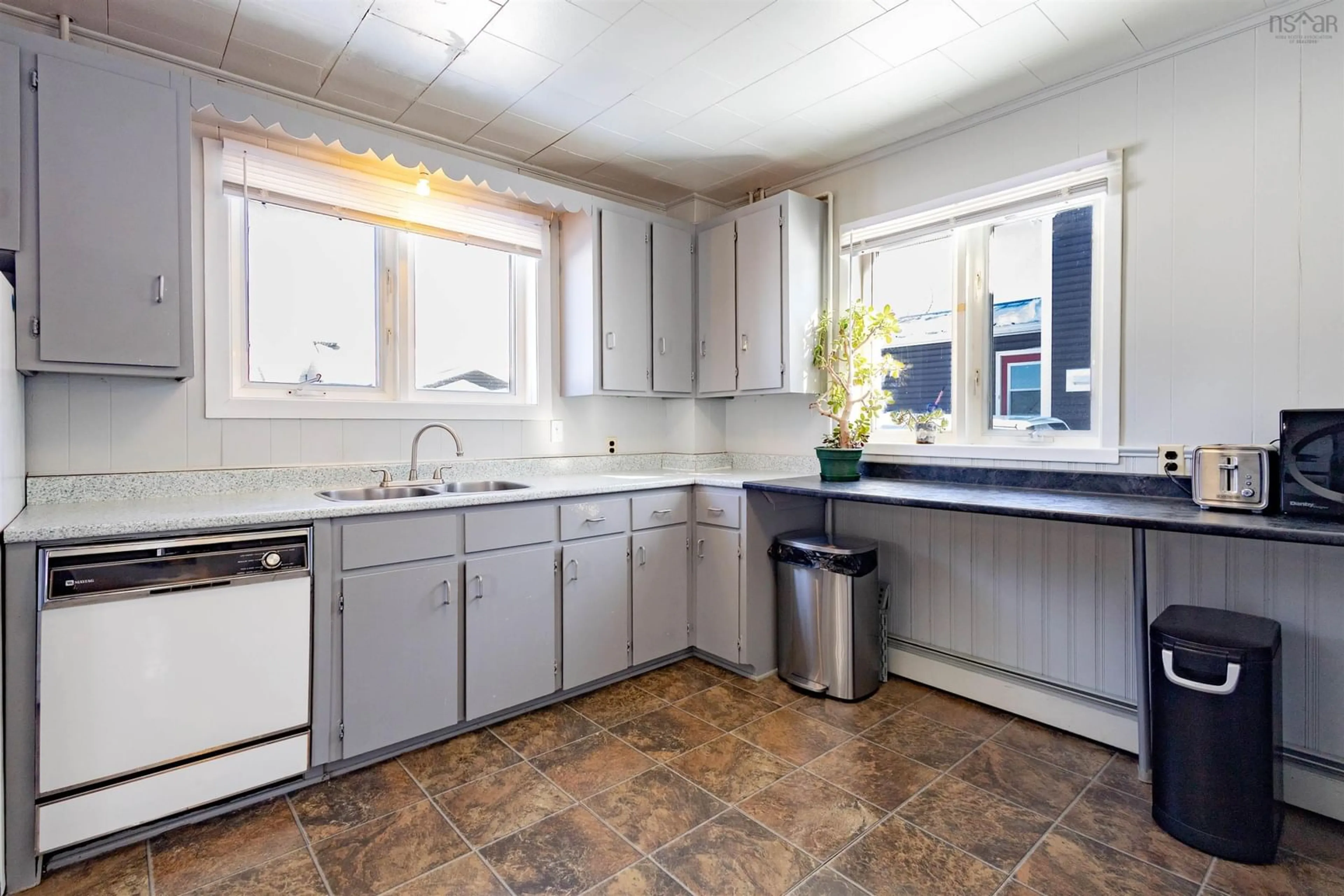 Standard kitchen, ceramic/tile floor for 31 Hillcrest St, Inverness Nova Scotia B0E 1N0
