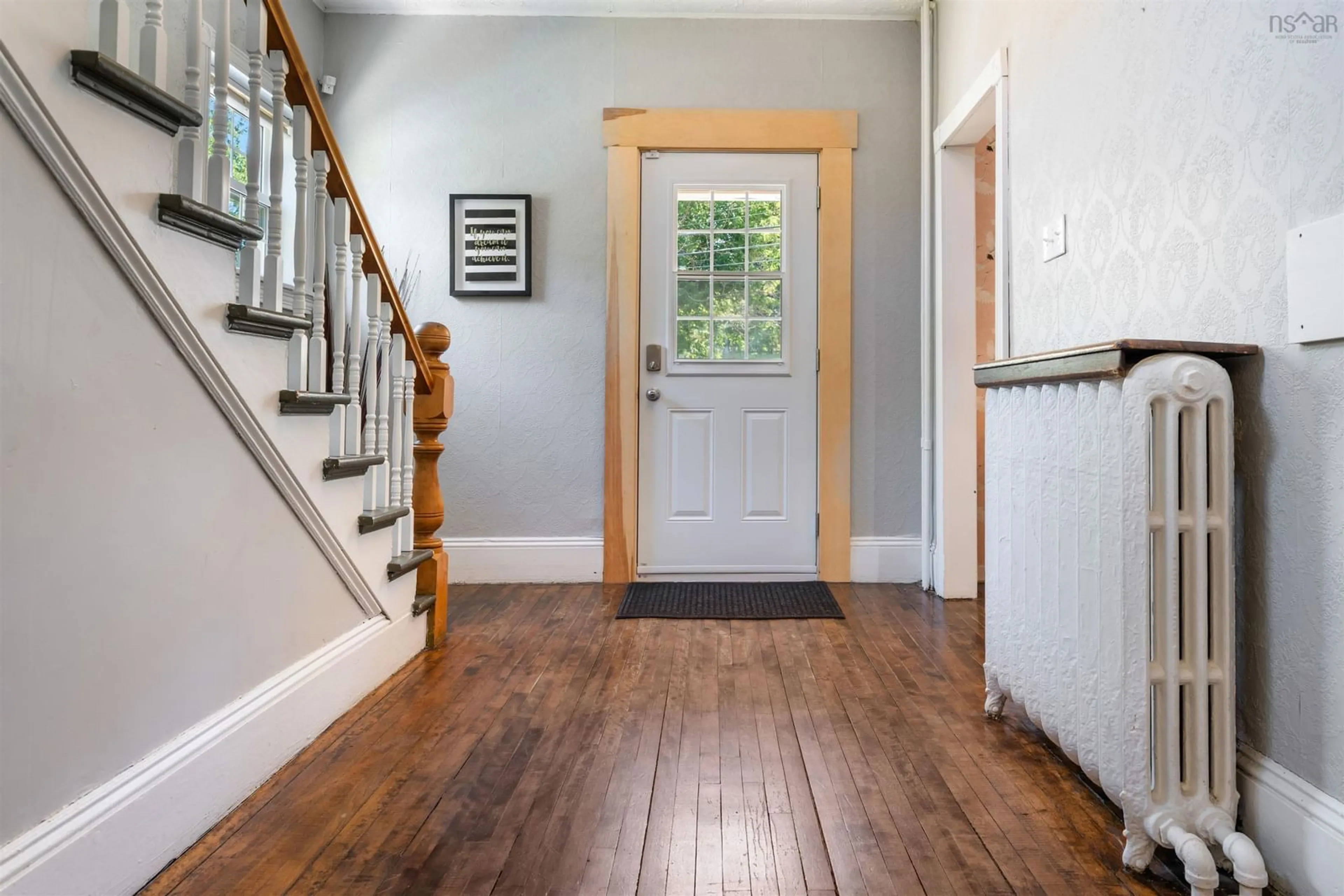 Indoor entryway for 69 Maple Ave, New Glasgow Nova Scotia B2H 2B3