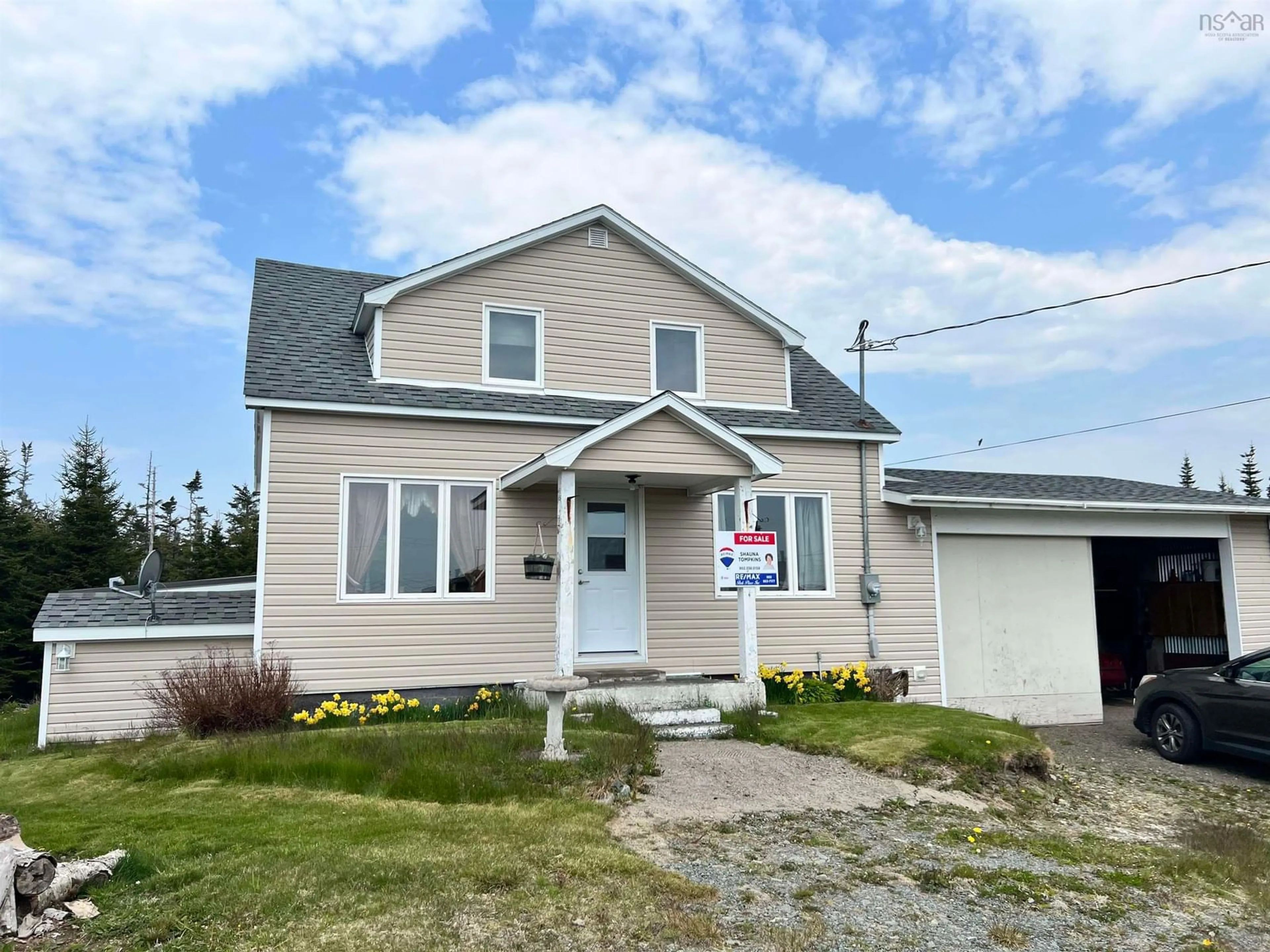 Home with vinyl exterior material, street for 158 Port Bickerton Village Rd, Port Bickerton Nova Scotia B0J 1A0
