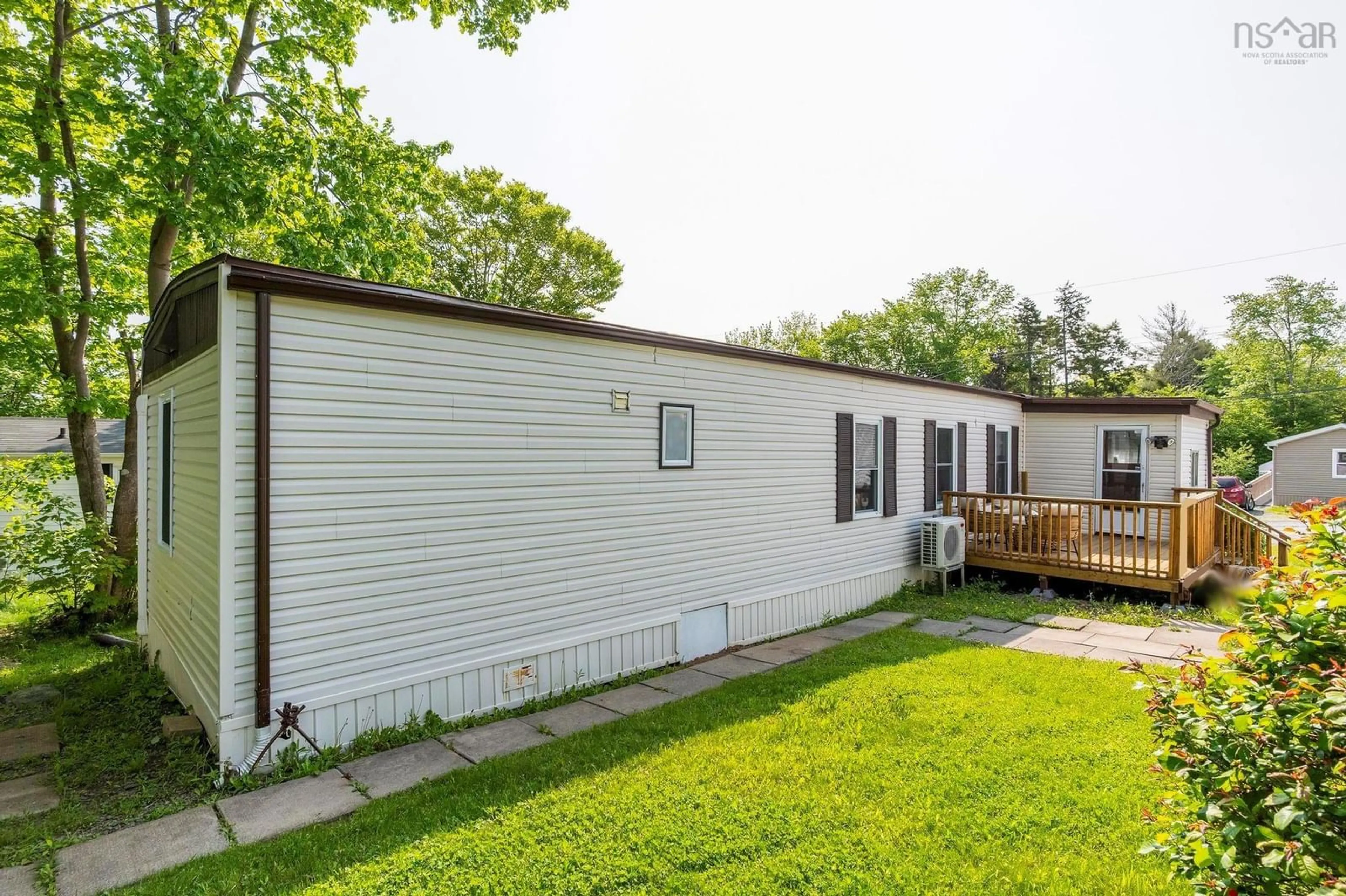 Home with vinyl exterior material, unknown for 1147 Susan Dr, Beaver Bank Nova Scotia B4E 1P2