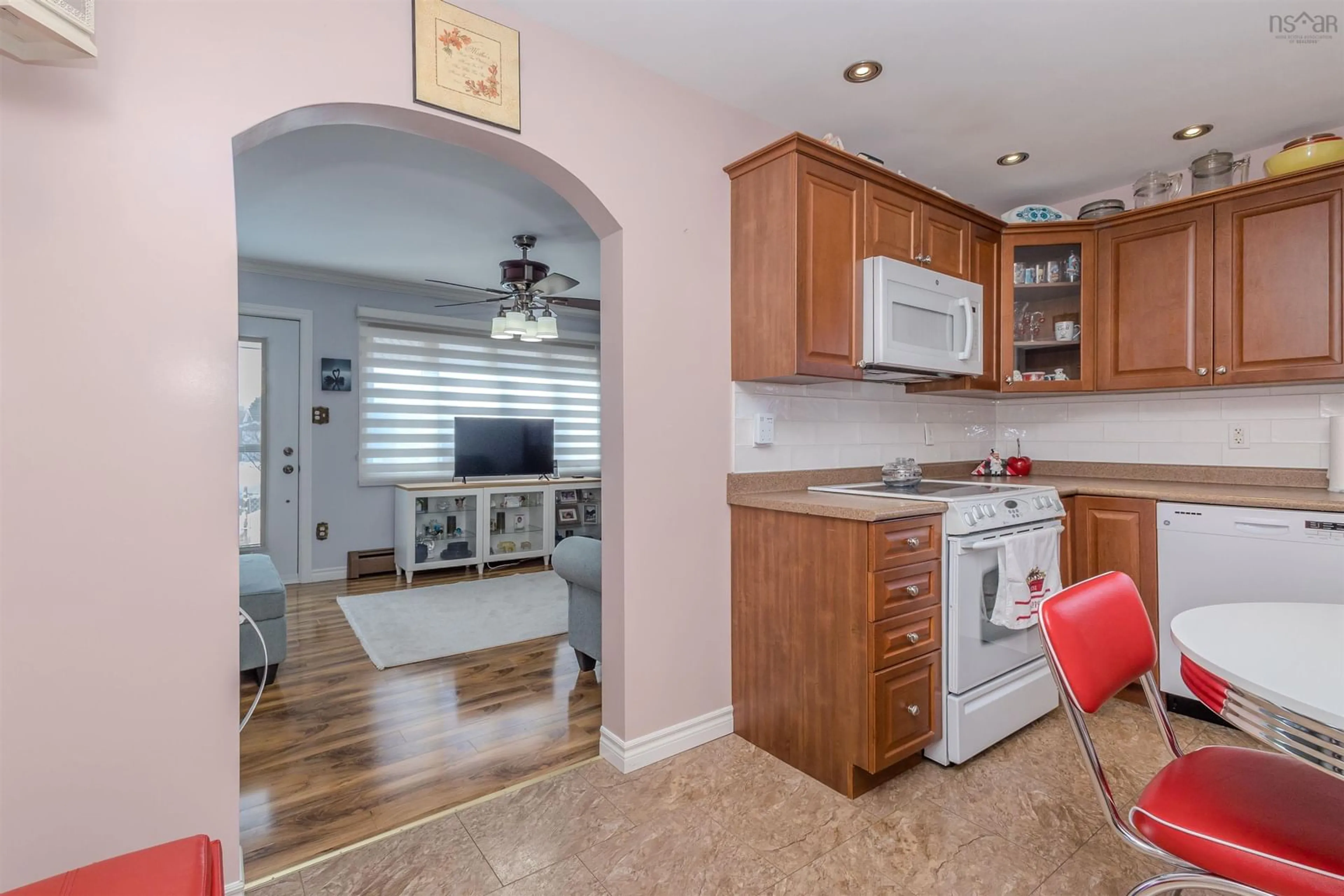 Open concept kitchen, unknown for 31 Henry St, Dominion Nova Scotia B1G 1G6