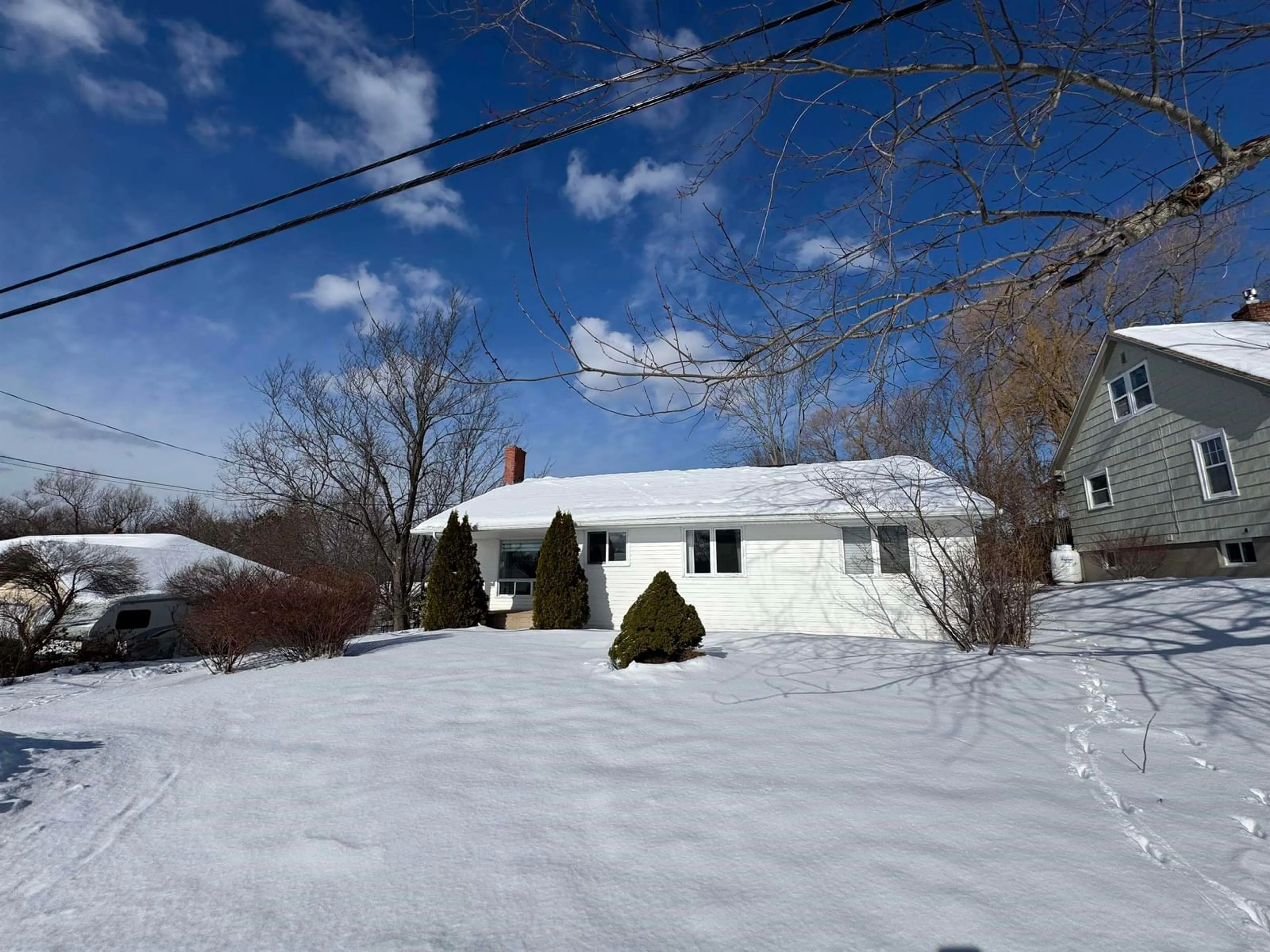A pic from outside/outdoor area/front of a property/back of a property/a pic from drone, street for 417 Wilson St, Windsor Nova Scotia B0N 2T0