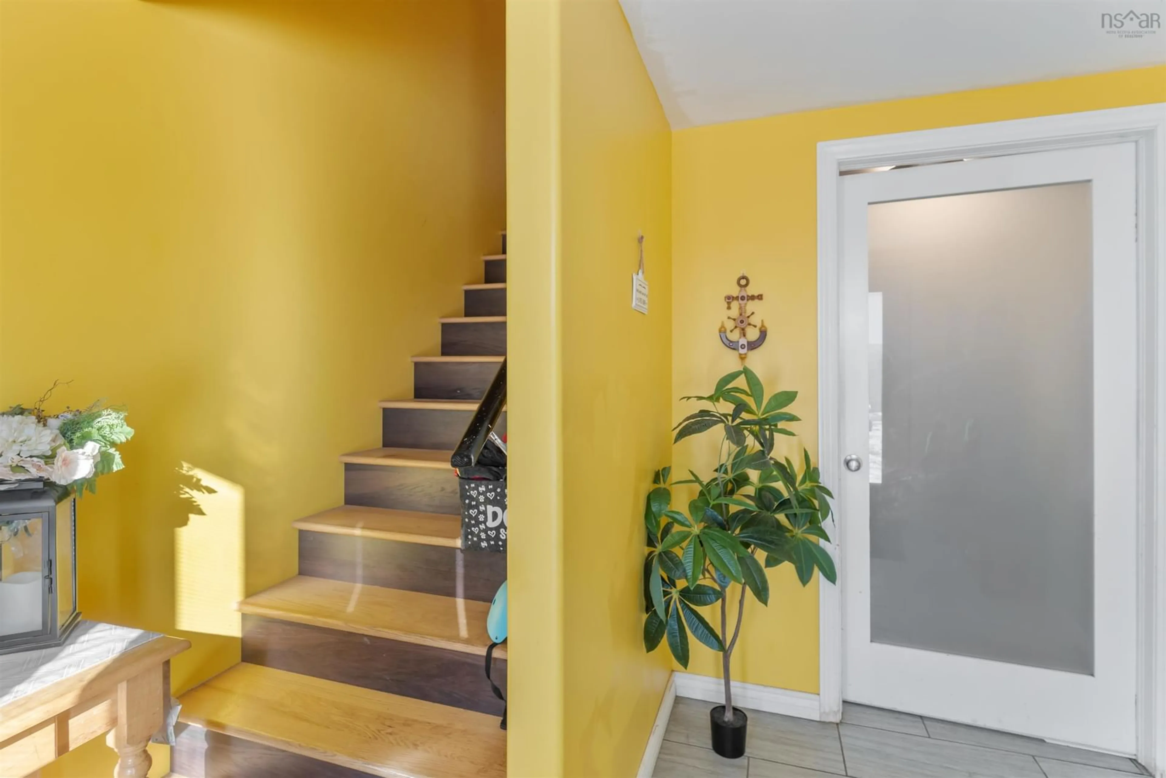 Indoor foyer for 223 Church St, Bridgetown Nova Scotia B0S 1C0