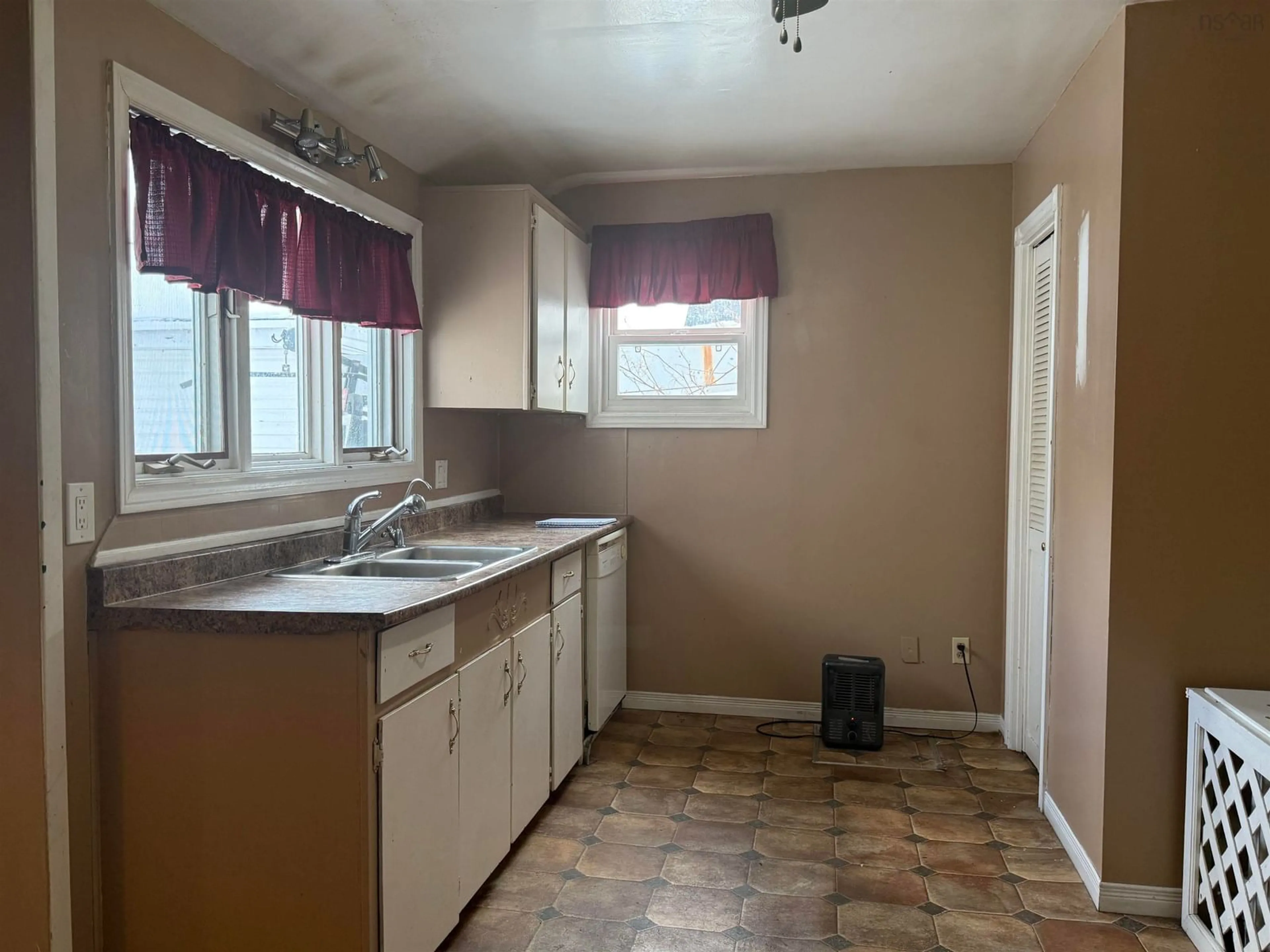 Standard kitchen, unknown for 3464 Warren Ave, New Waterford Nova Scotia B1H 1R7