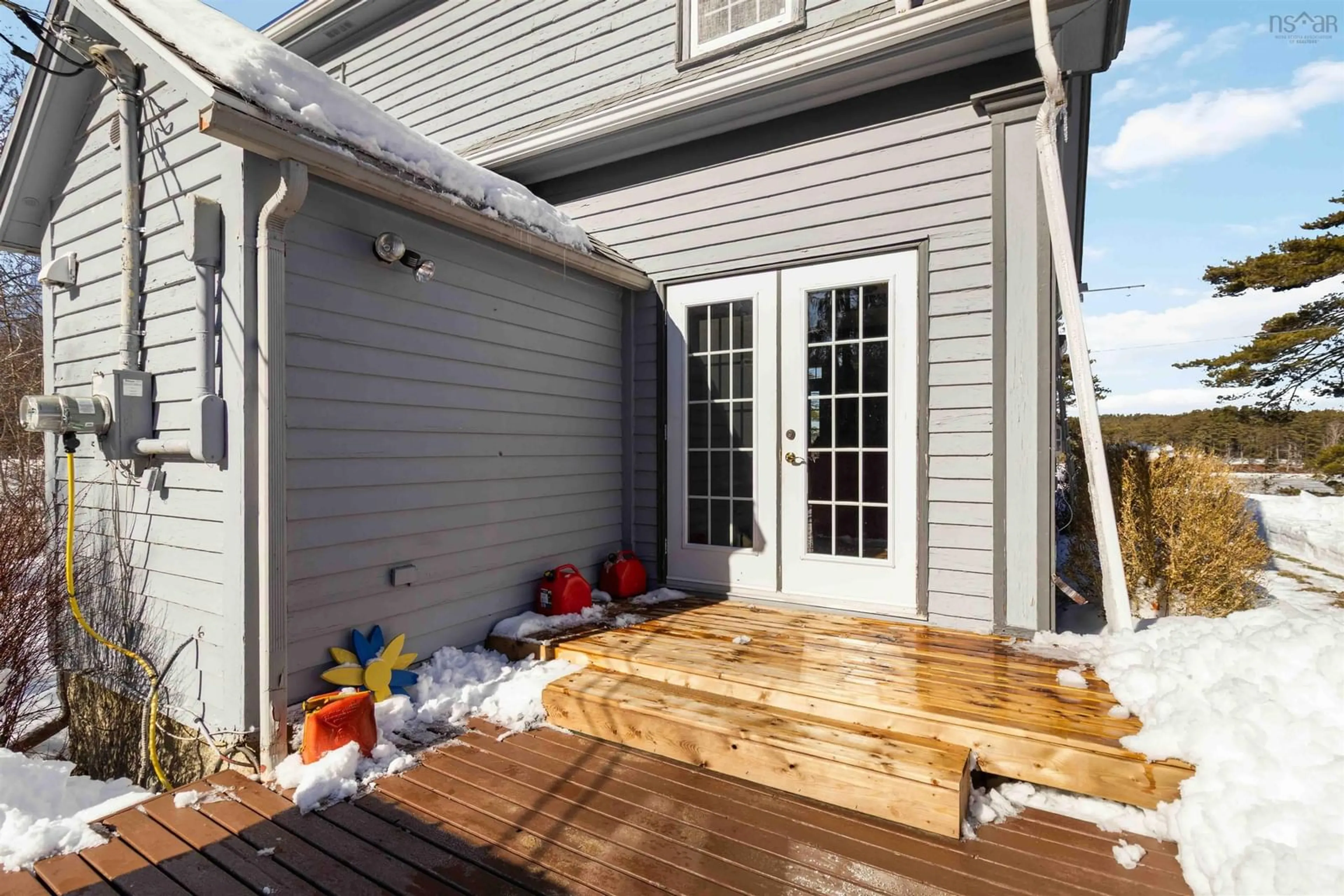 Patio, street for 36 Shore Dr, Conquerall Bank Nova Scotia B4V 0J1