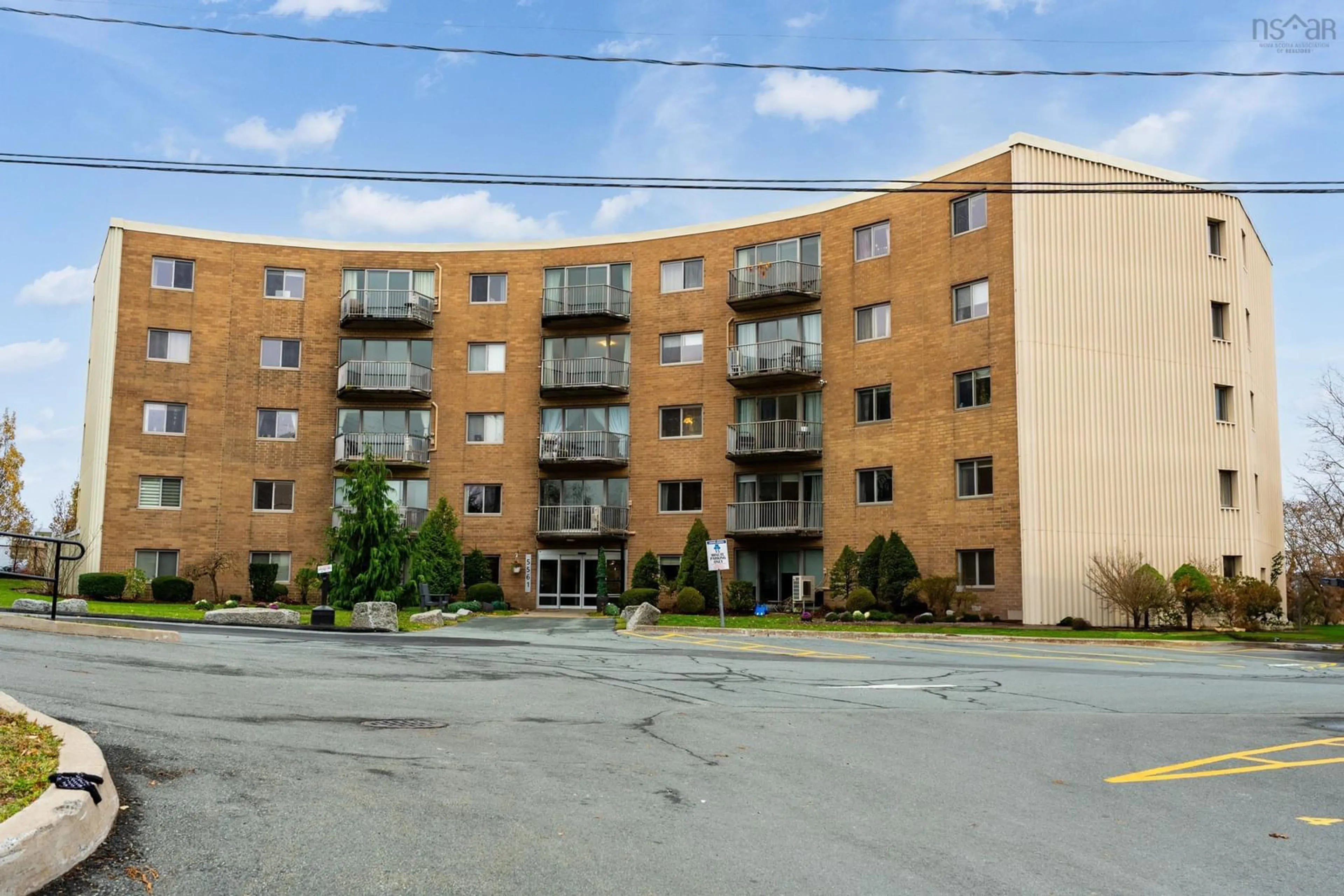 Patio, building for 5561 Heatherwood Crt #302, Halifax Nova Scotia B3K 3L4