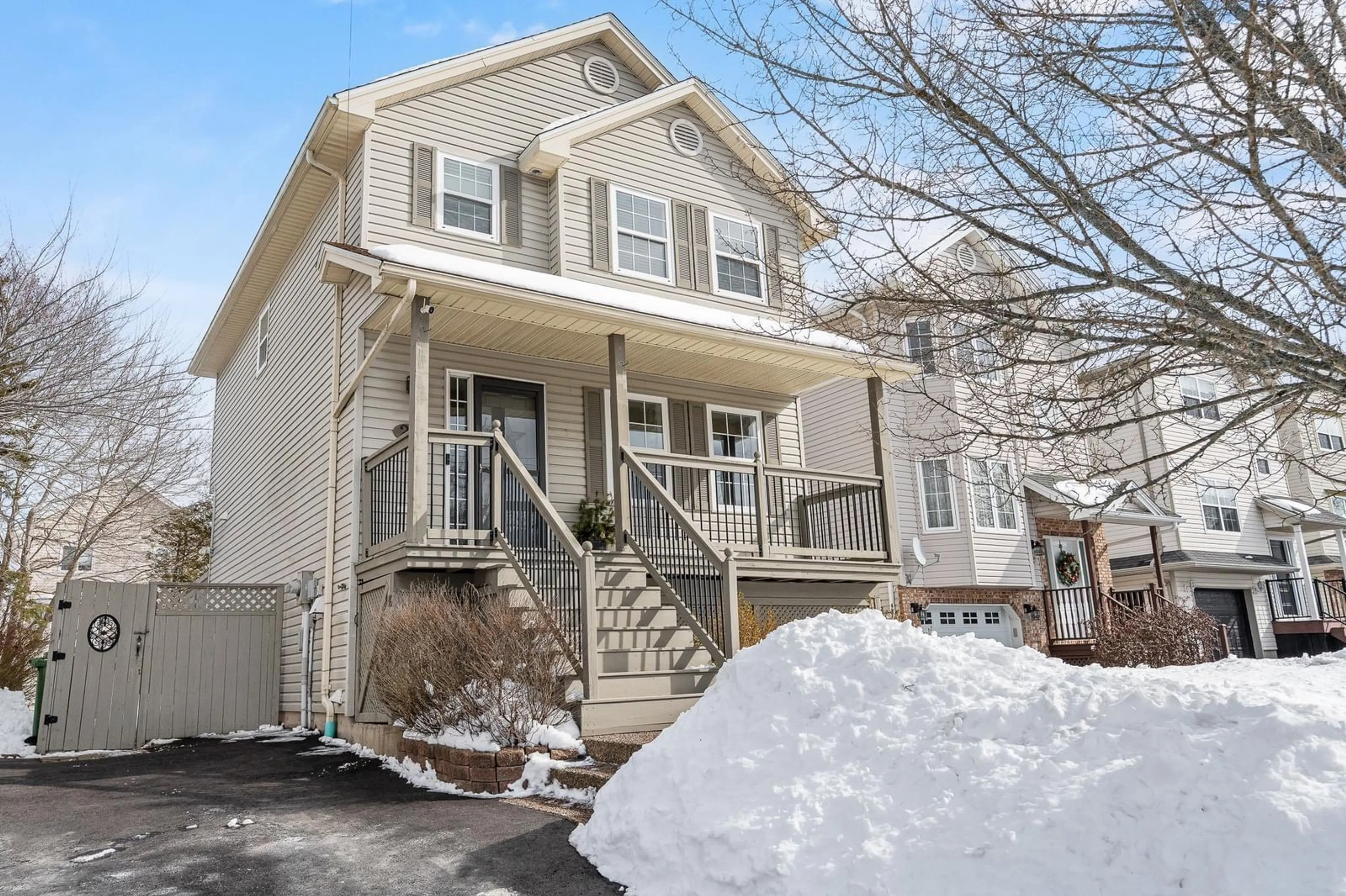 Home with vinyl exterior material, street for 25 Aster Crt, Halifax Nova Scotia B3S 1G5