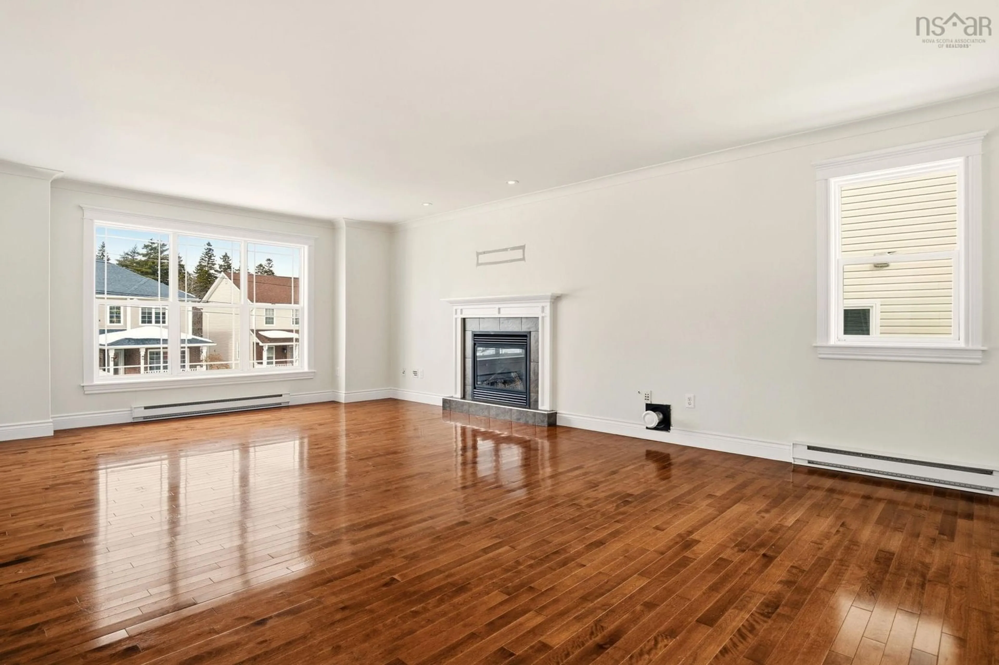 Living room with furniture, wood/laminate floor for 94 Cutter Dr, Halifax Nova Scotia B3M 4W5