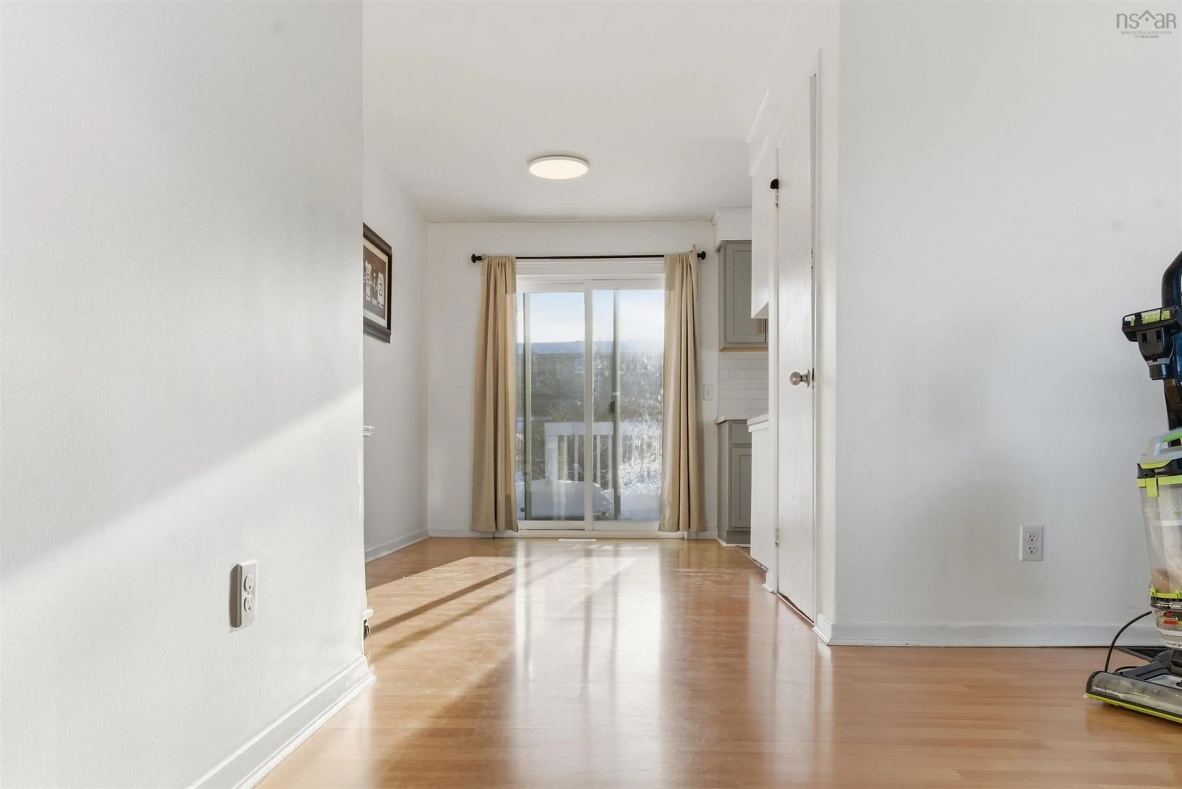 Indoor entryway for 16/18 Clearview St, Halifax Nova Scotia B3R 1N6