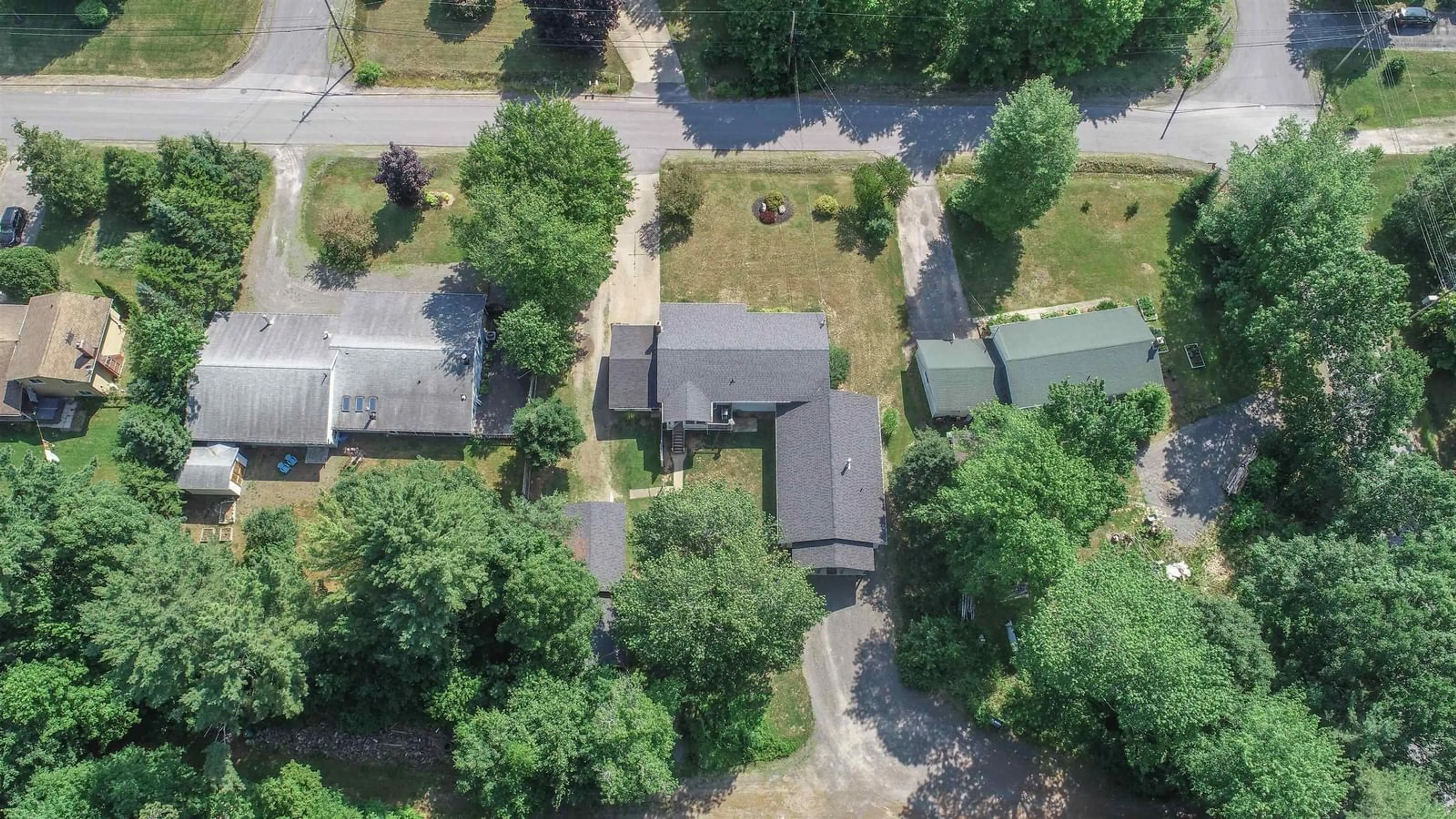 A pic from outside/outdoor area/front of a property/back of a property/a pic from drone, street for 1353 Pinecrest Drive, Coldbrook Nova Scotia B0P 1J0