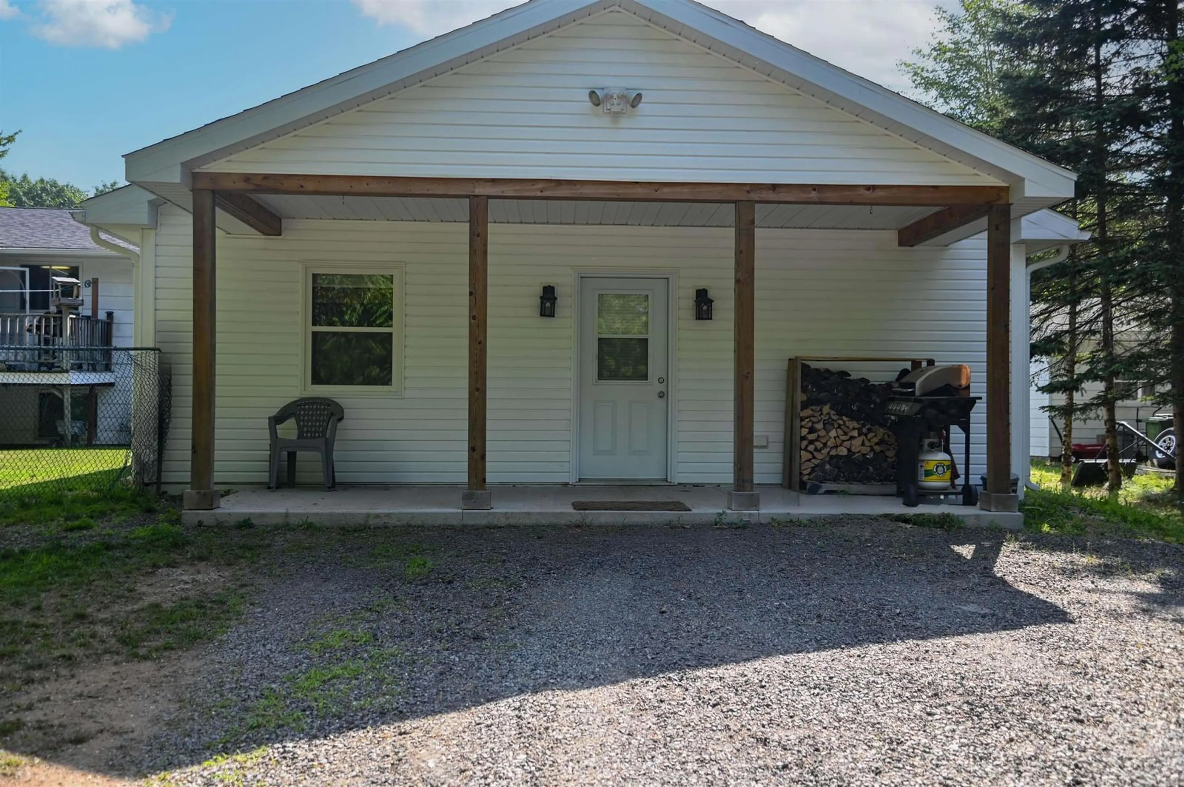 Unknown for 1353 Pinecrest Drive, Coldbrook Nova Scotia B0P 1J0