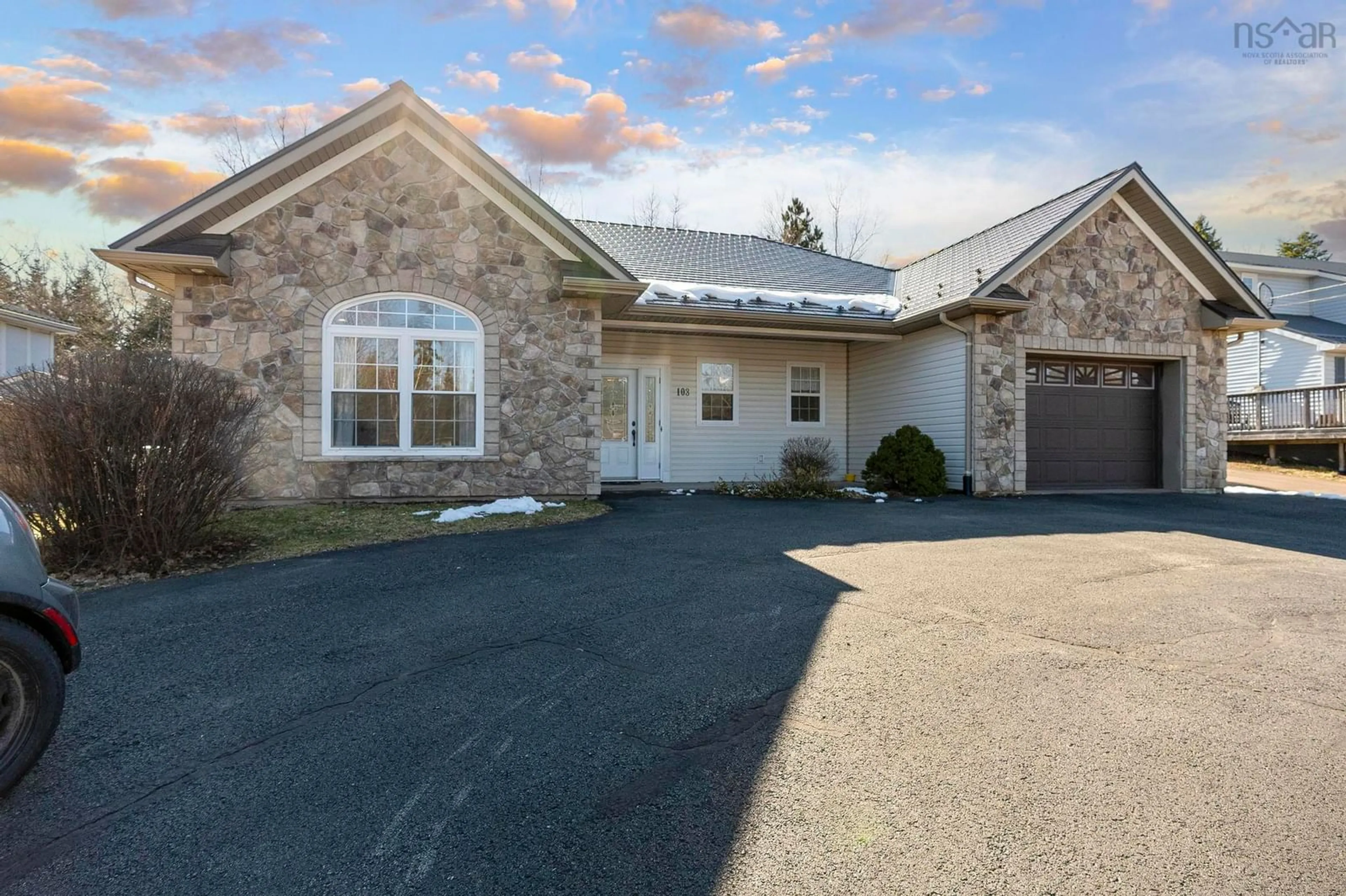 Unknown for 103 Oakwood Dr, Truro Heights Nova Scotia B6L 1N3