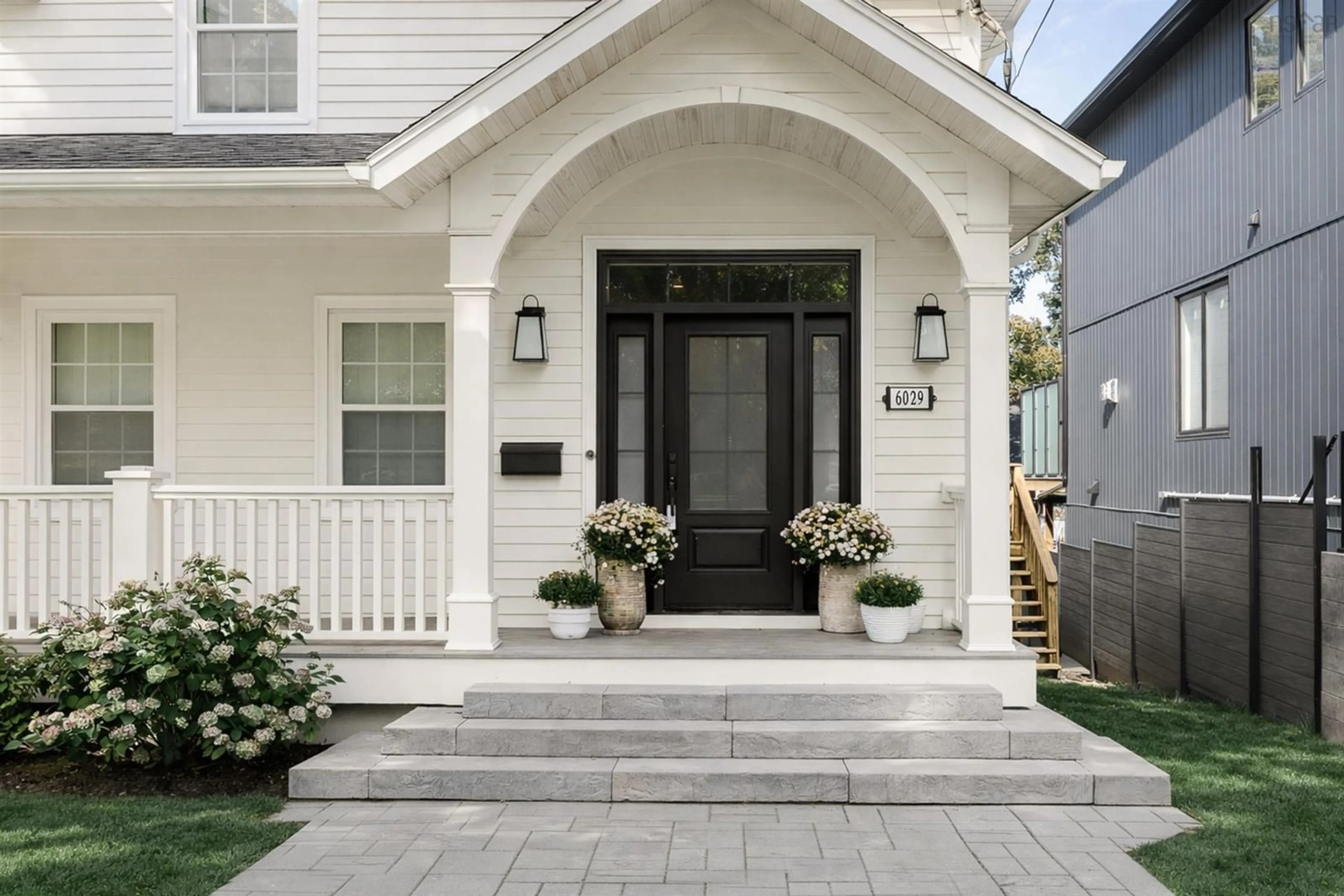 Unknown for 6029 Inglis St, Halifax Nova Scotia B3H 1K9