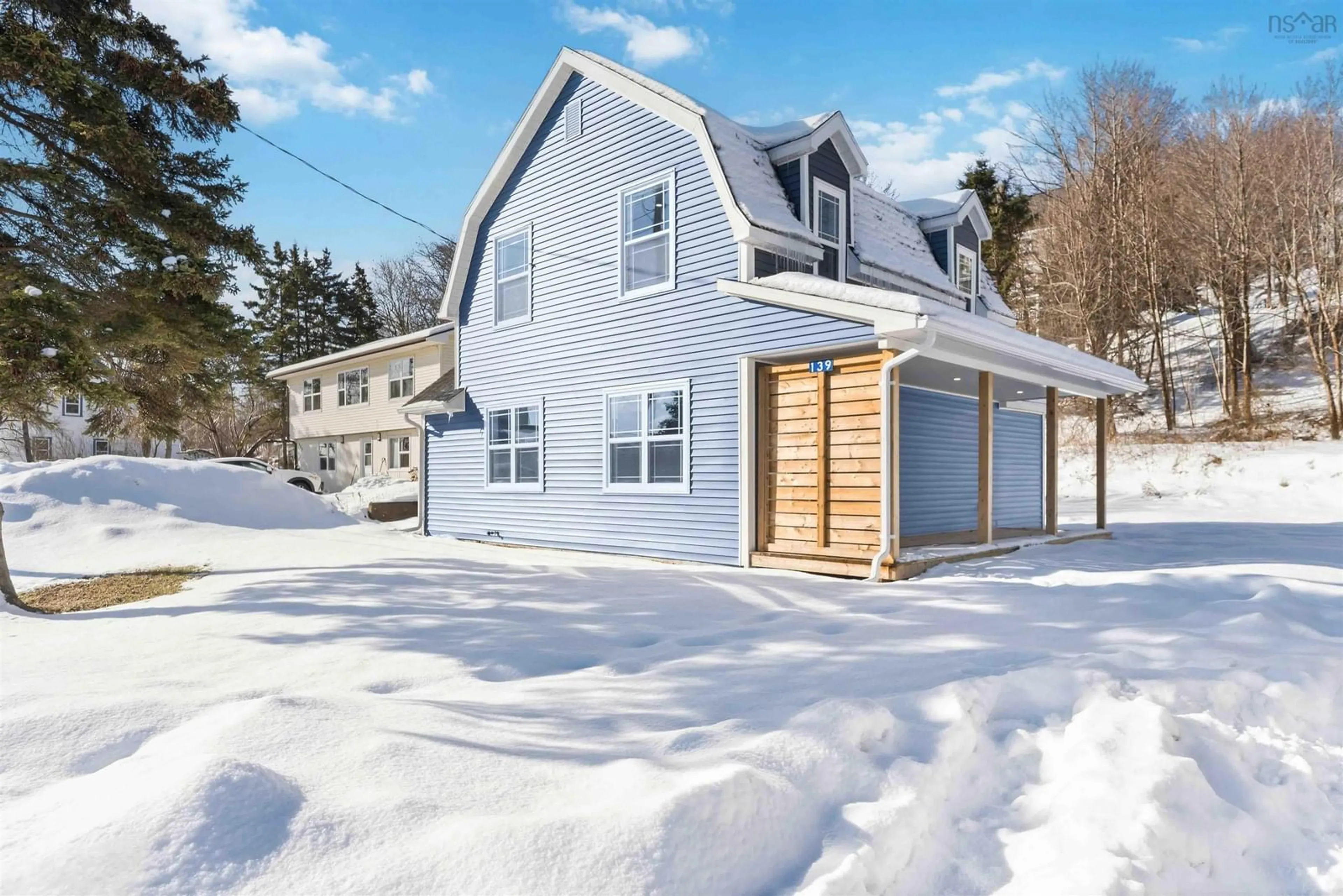 Home with vinyl exterior material, street for 139 First Ave, Digby Nova Scotia B0V 1A0