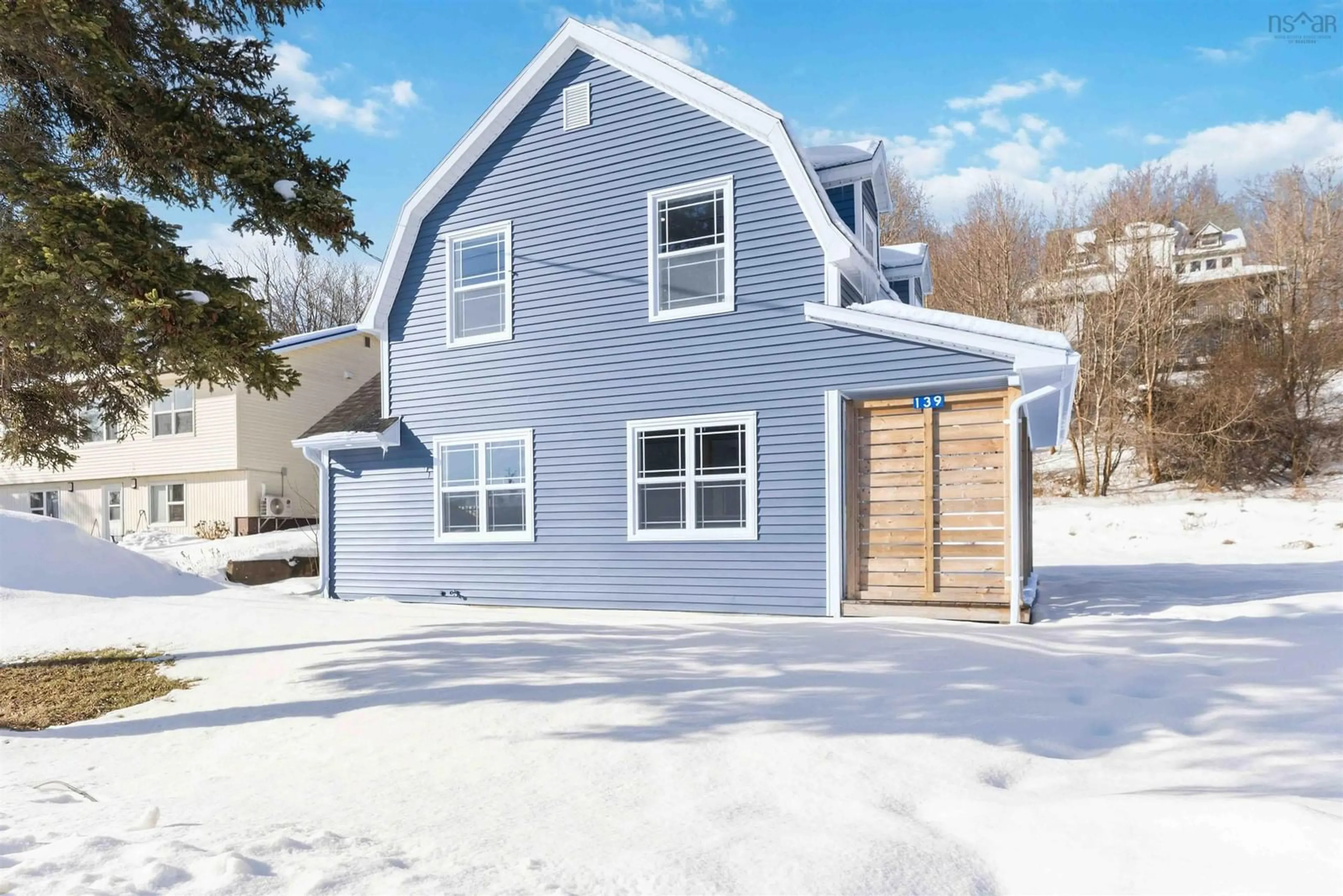 Home with vinyl exterior material, street for 139 First Ave, Digby Nova Scotia B0V 1A0