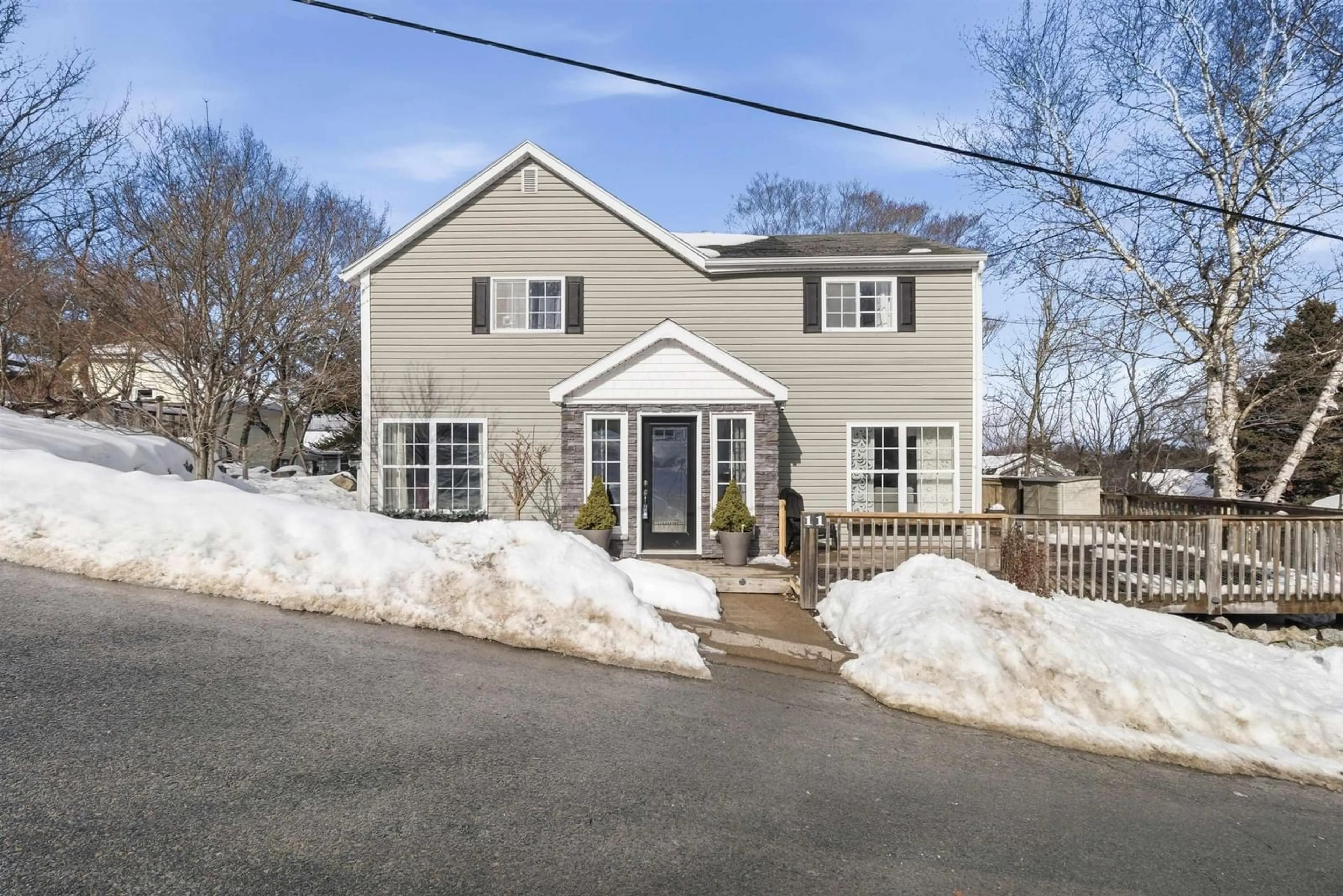 Unknown for 11 Maplewood Dr, Halifax Nova Scotia B3N 1C4