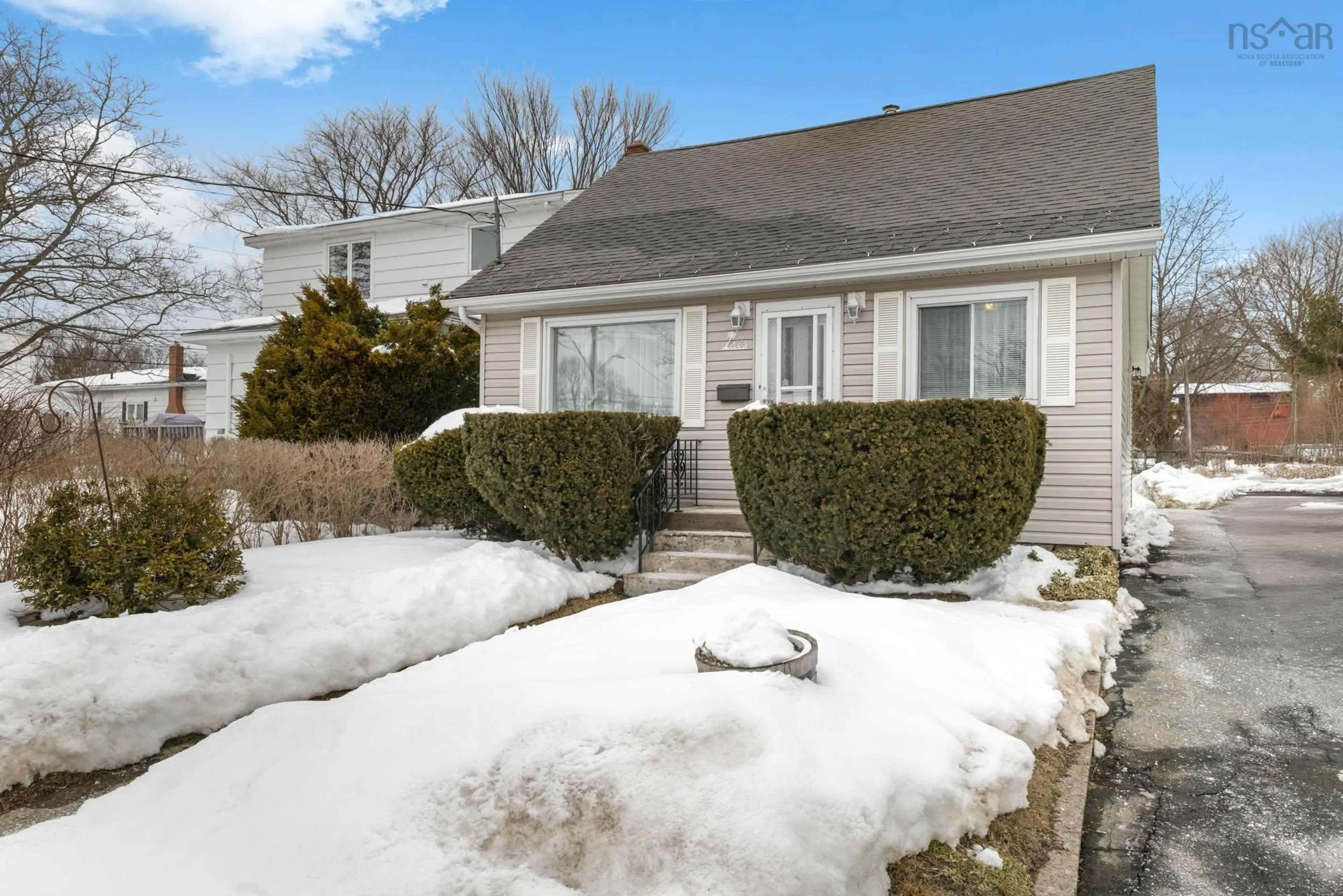 Unknown for 2883 Connaught Ave, Halifax Nova Scotia B3L 3A2