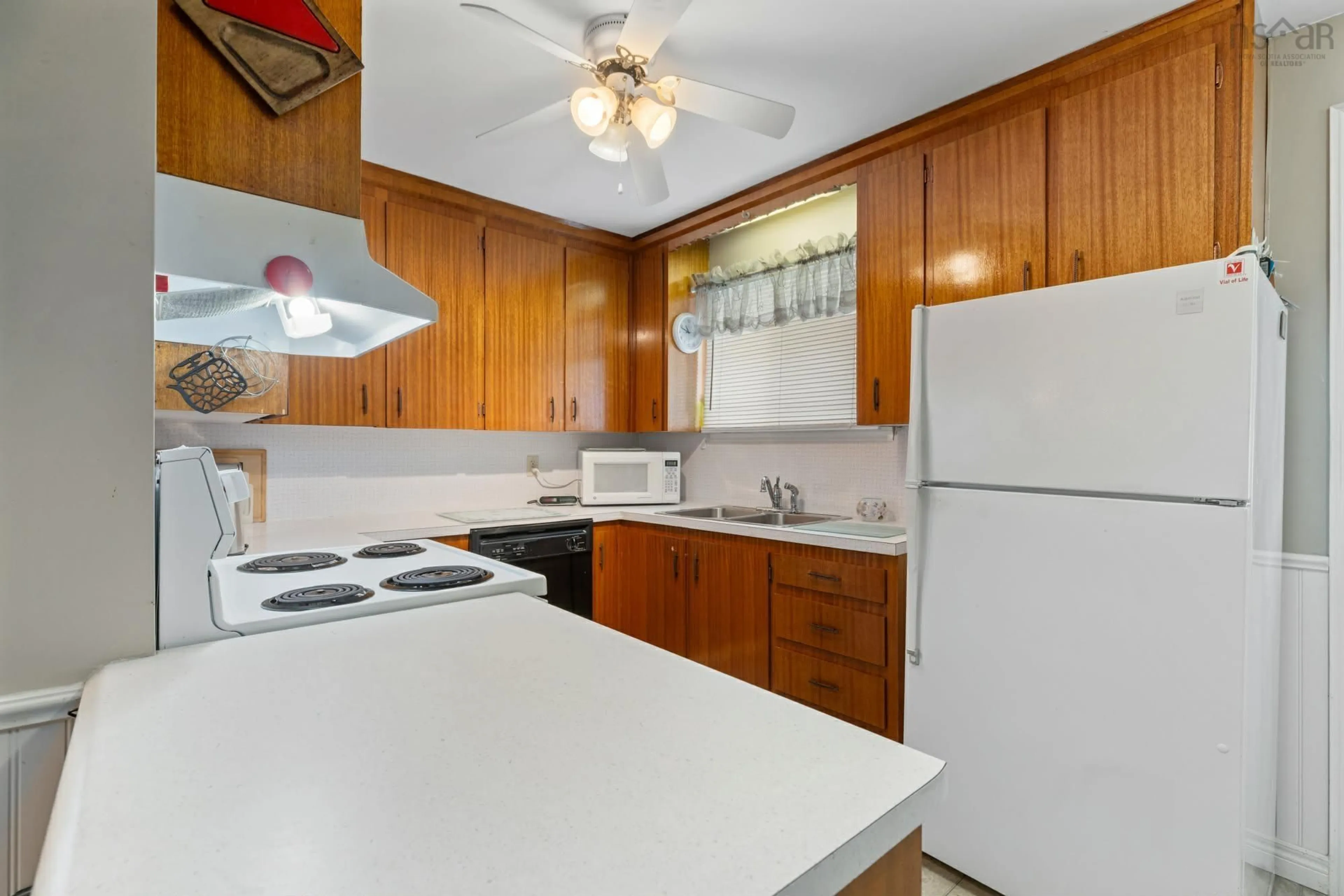 Standard kitchen, unknown for 2883 Connaught Ave, Halifax Nova Scotia B3L 3A2
