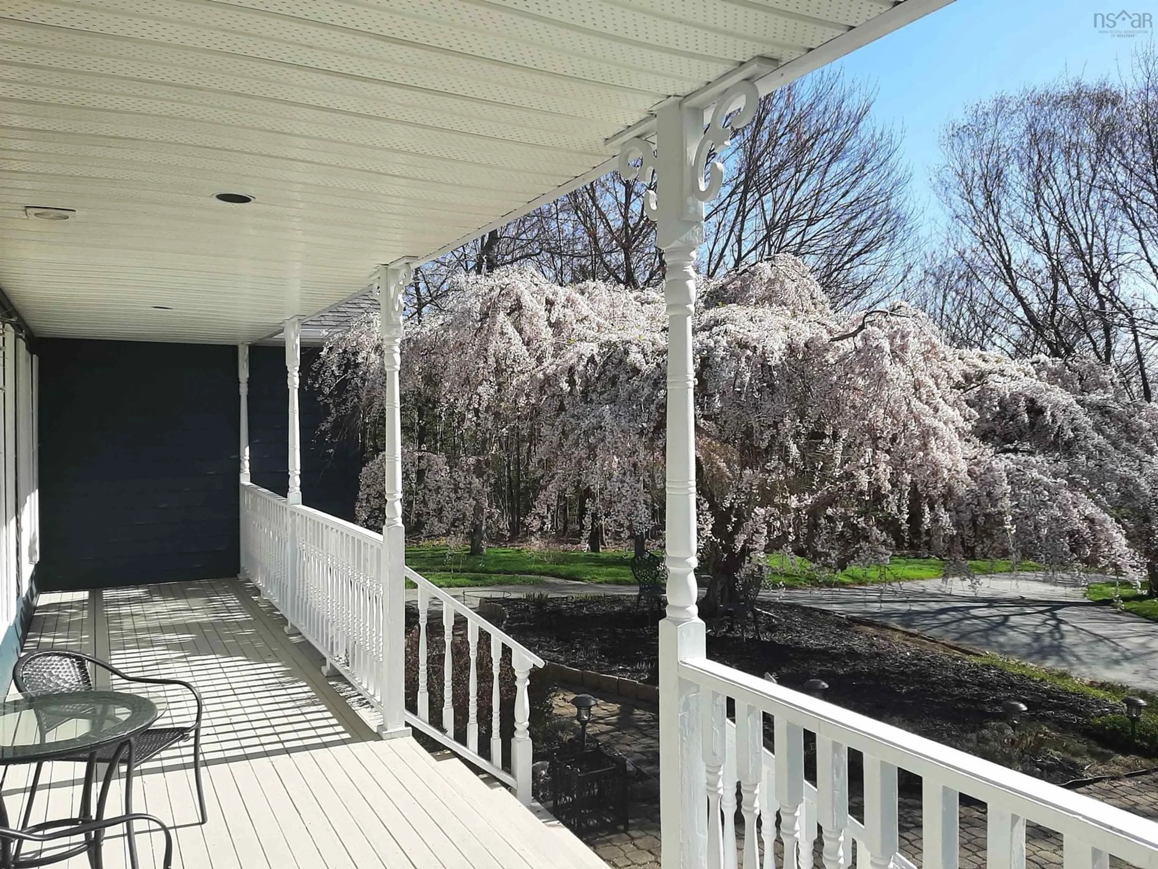 Patio, water/lake/river/ocean view for 8 Castlewood Dr, Fall River Nova Scotia B2T 1E8