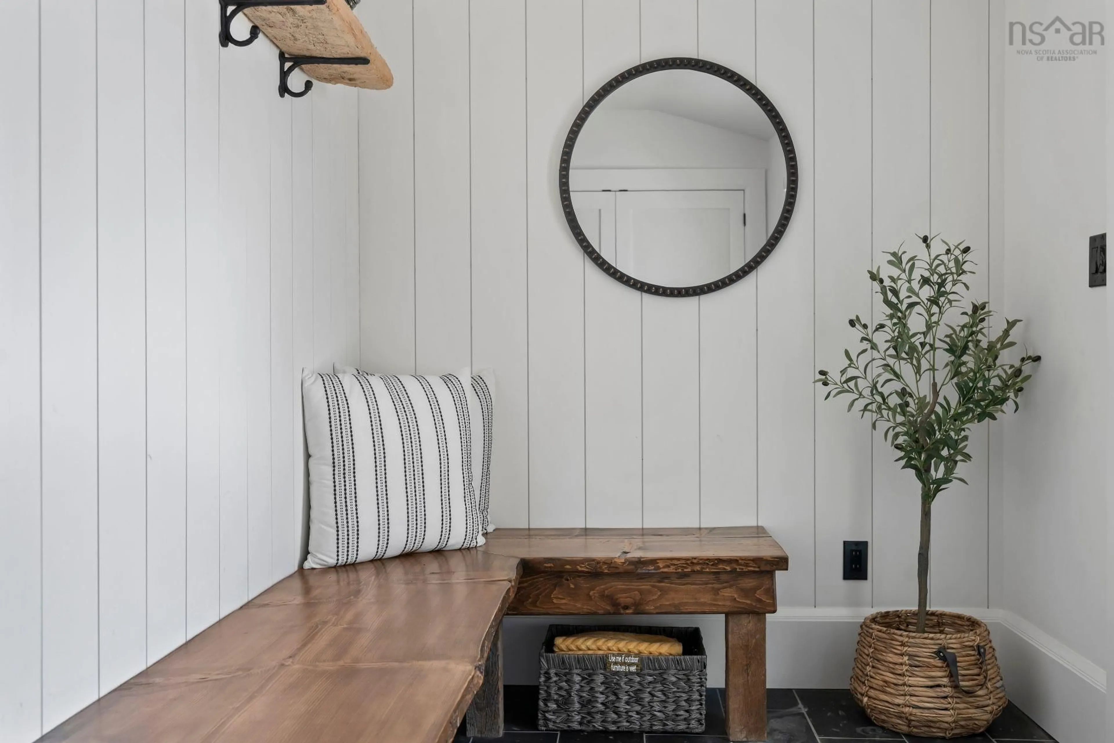 Indoor entryway for 94 Main St, Yarmouth Nova Scotia B5A 1B4