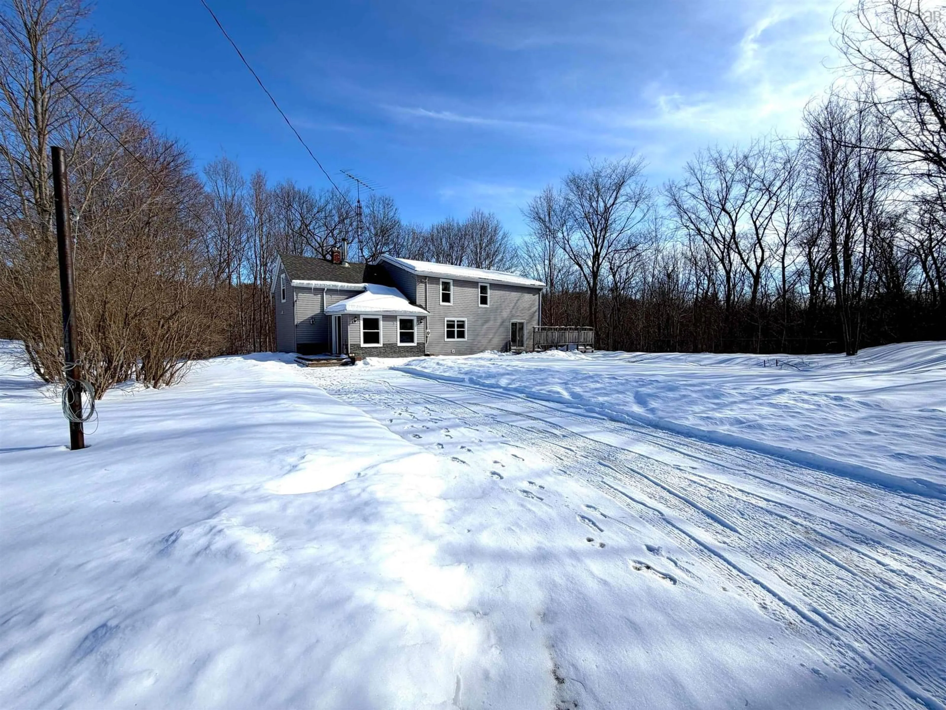 A pic from outside/outdoor area/front of a property/back of a property/a pic from drone, unknown for 736 Cambridge Rd, Cambridge Nova Scotia B0P 1G0