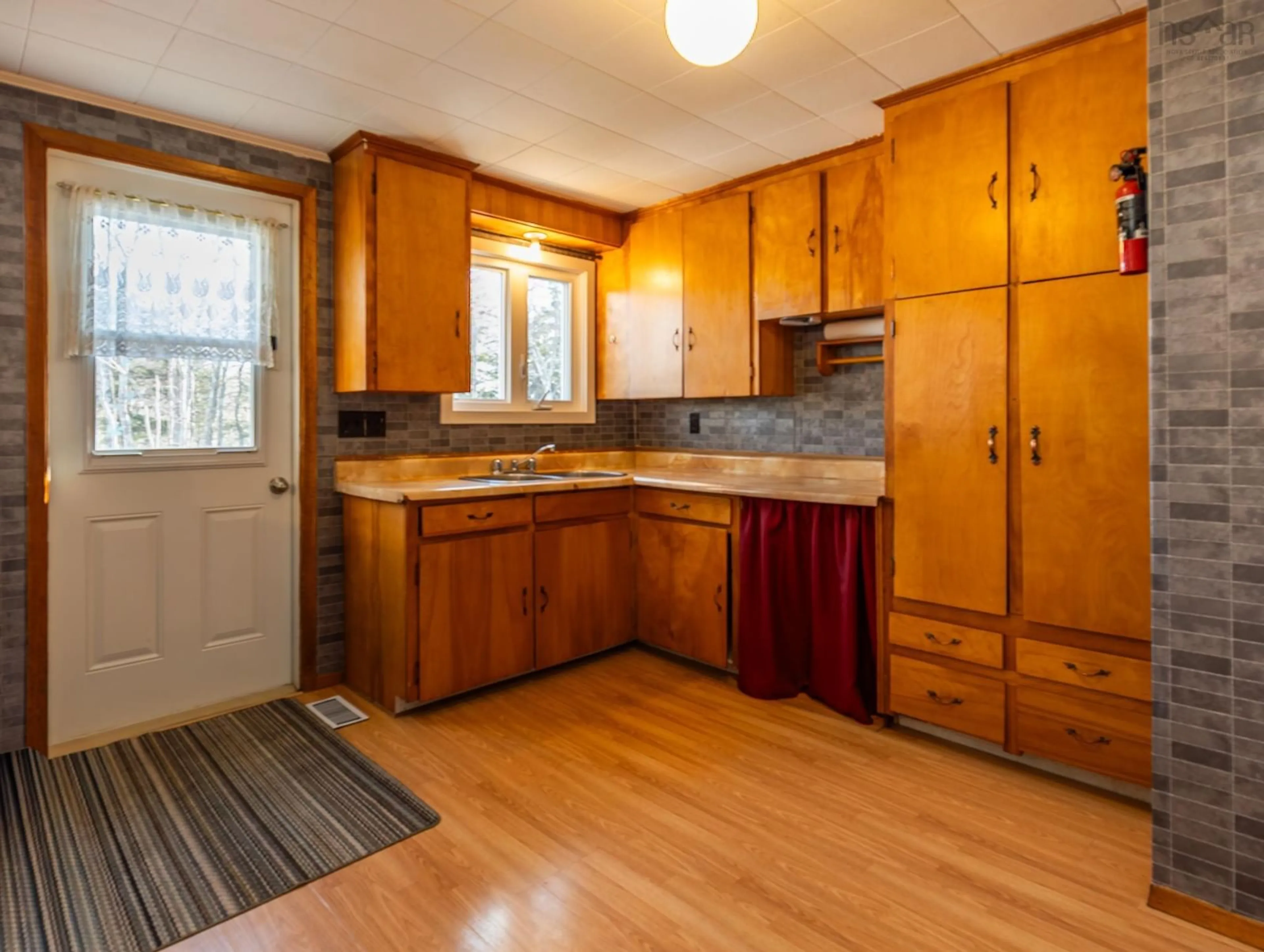 Standard kitchen, wood/laminate floor for 2357 Highway 1, Wellington Nova Scotia B5A 5A5