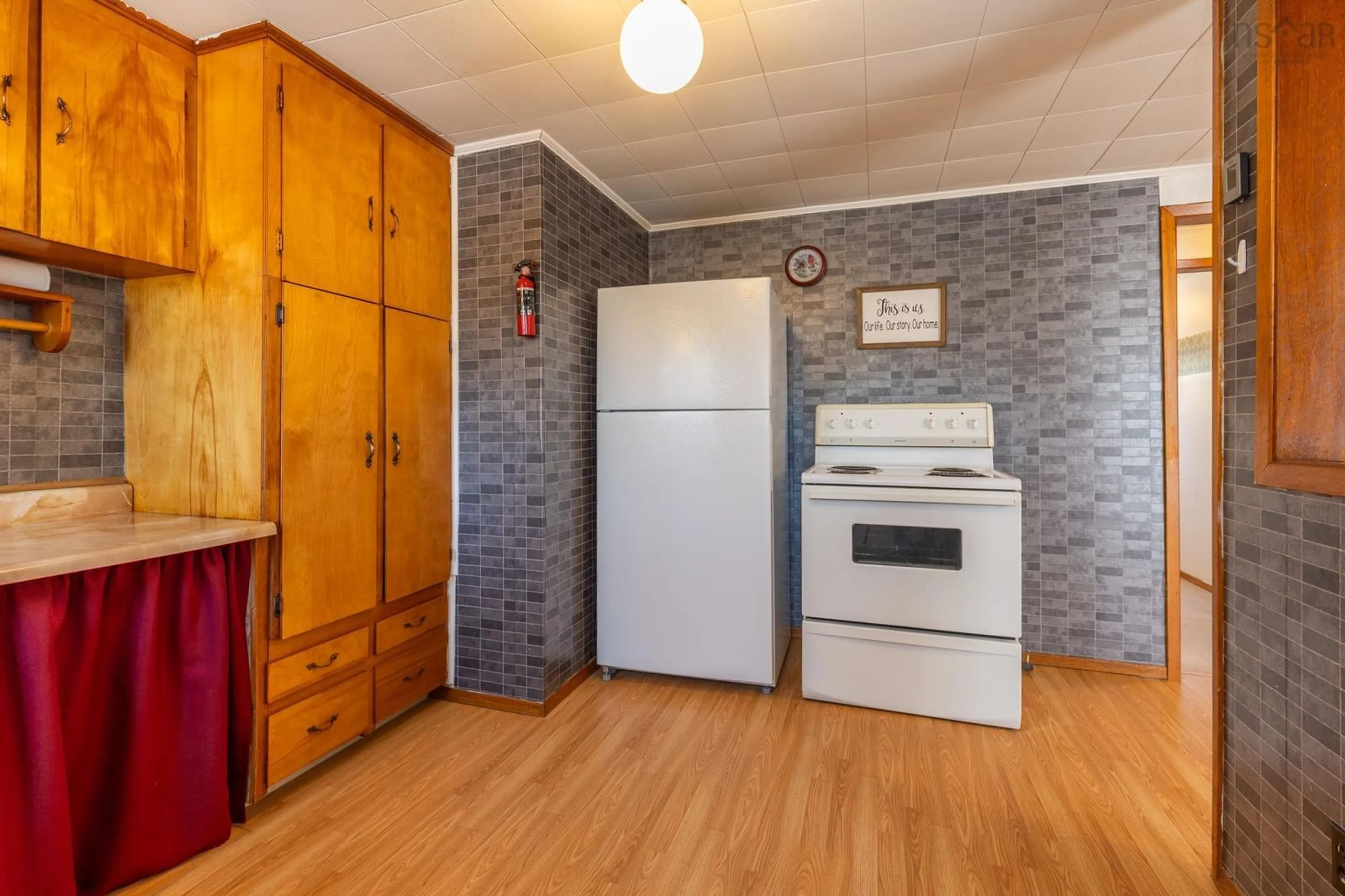 Standard kitchen, unknown for 2357 Highway 1, Wellington Nova Scotia B5A 5A5
