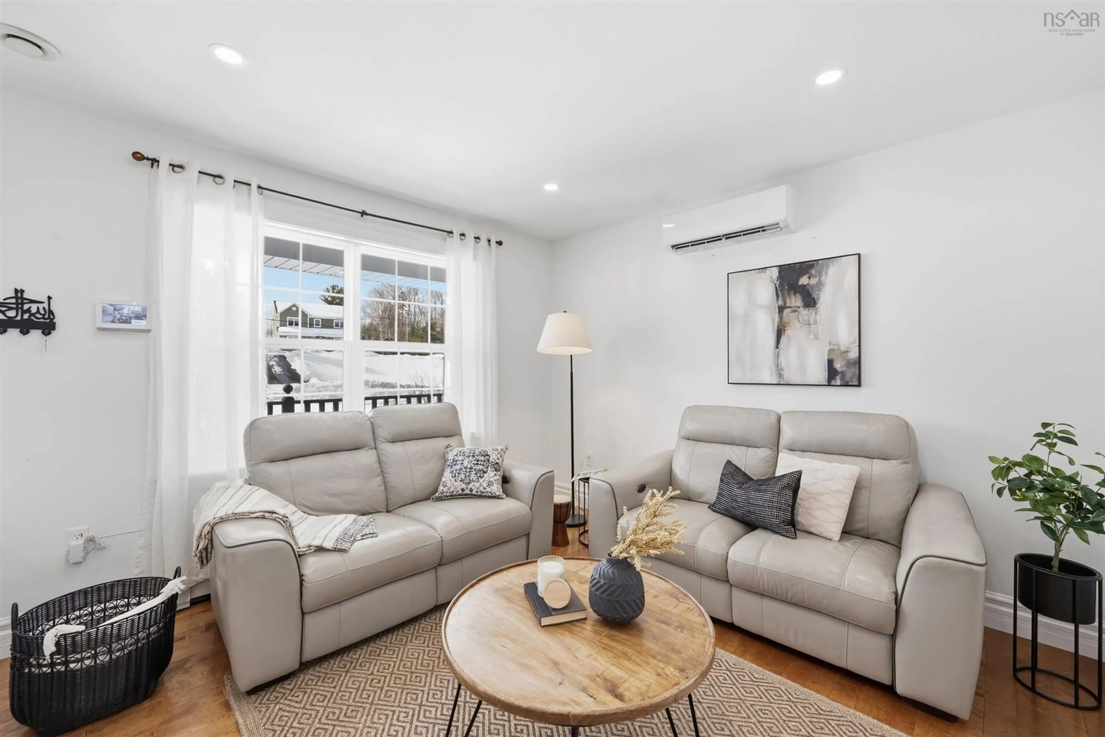 Living room with furniture, unknown for 465 Laurel Ridge Dr, Beaver Bank Nova Scotia B4G 1H7