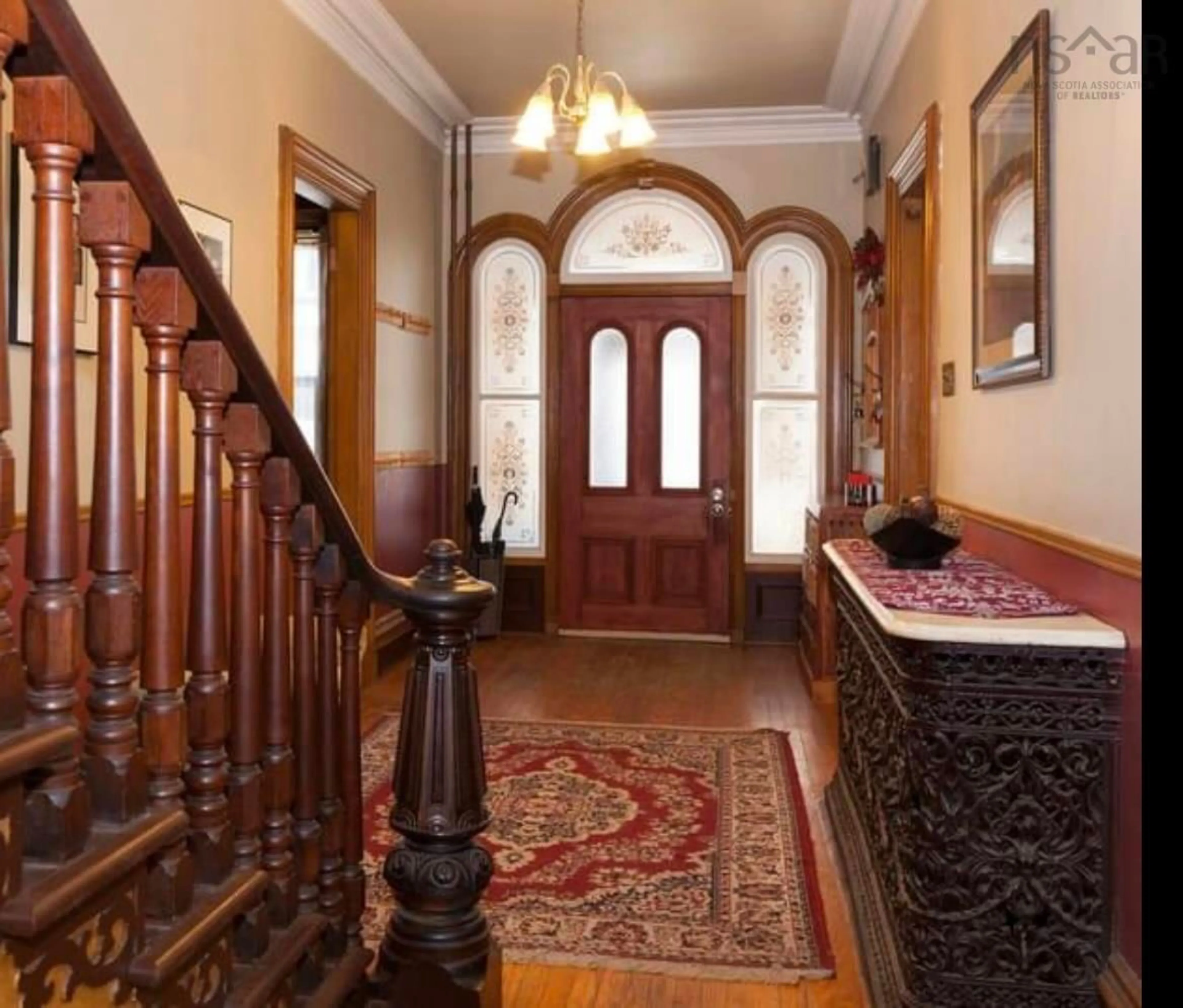 Indoor foyer for 75 Denoon St, Pictou Nova Scotia B0K 1H0